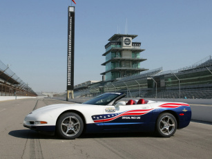обоя corvette convertible indy 500 pace car 2004, автомобили, corvette, car, pace, 500, 2004, indy, convertible