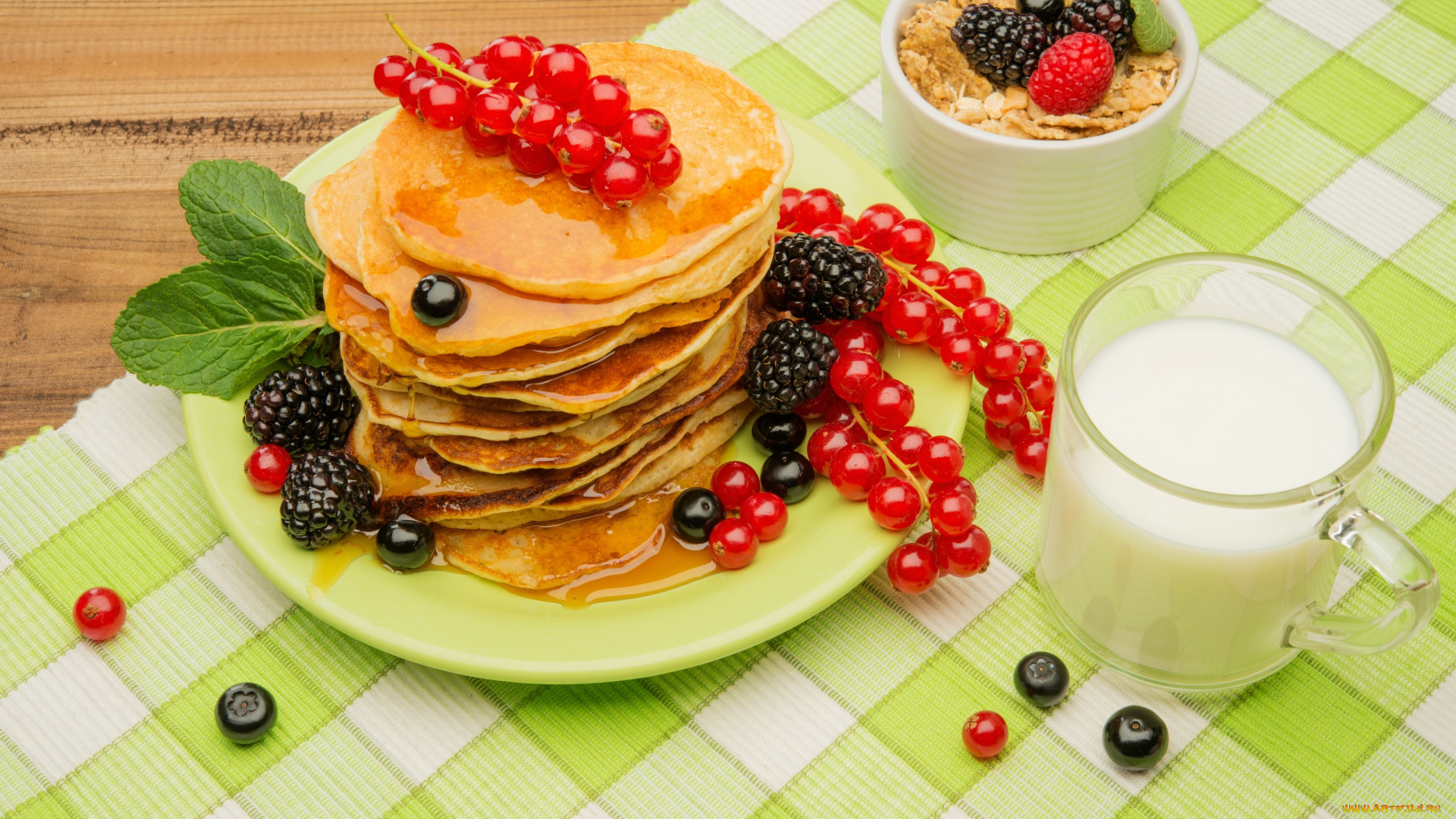 еда, блины, , оладьи, fresh, breakfast, ягоды, завтрак, pancake, berries, мёд, мюсли