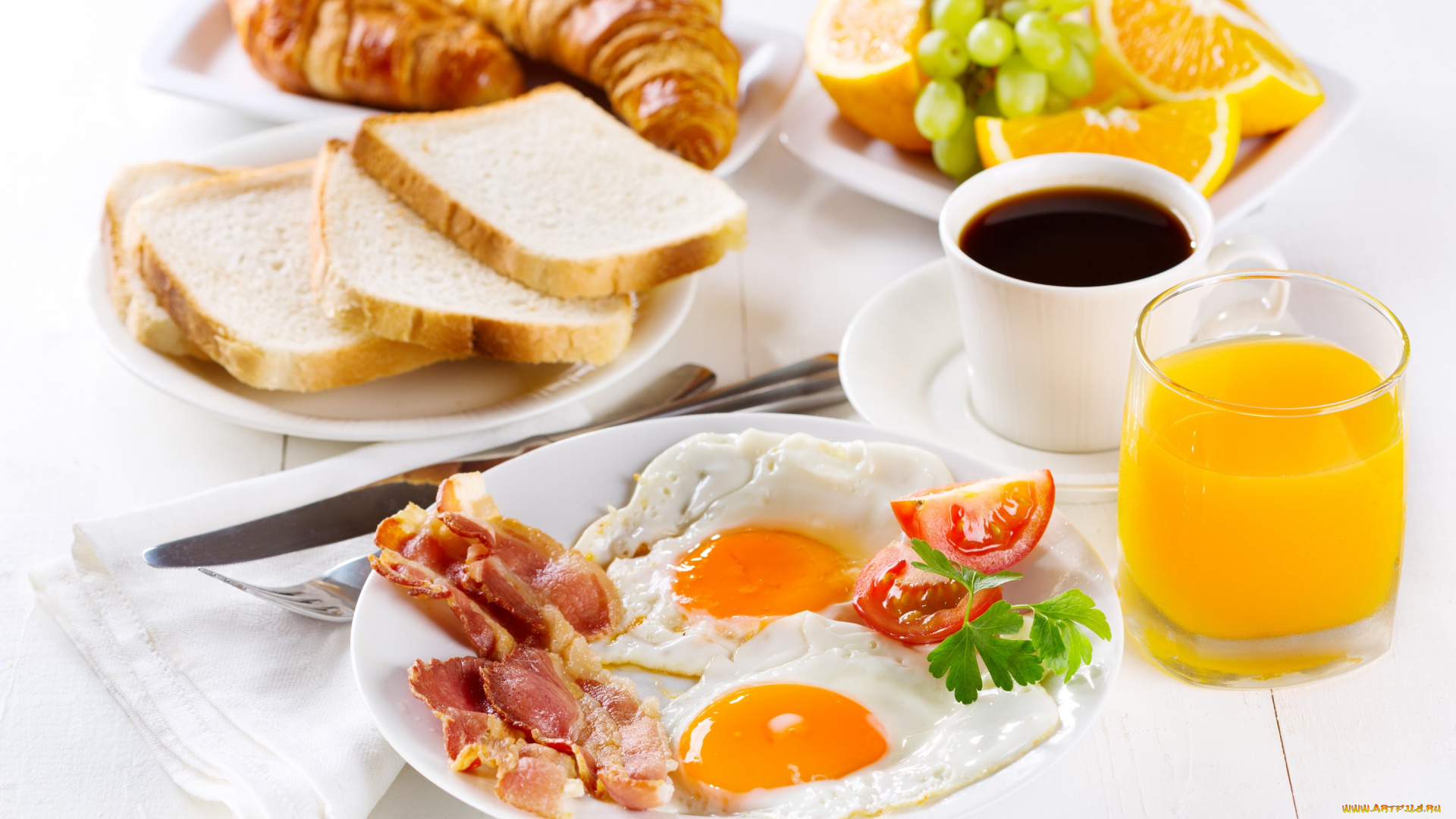 еда, Яичные, блюда, фрукты, coffee, кофе, круассан, eggs, croissant, завтрак, cup, бекон, яичница, breakfast