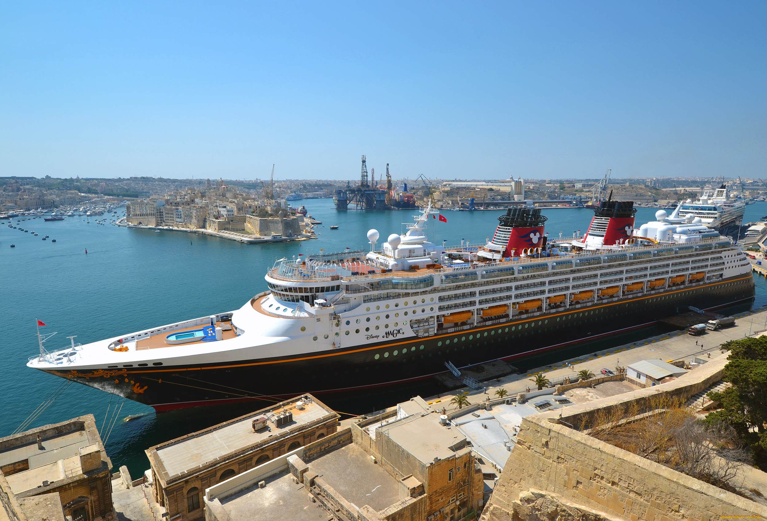 disney, magic, in, malta, корабли, лайнеры, порт, причал, мальта, круиз, malta, disney, magic