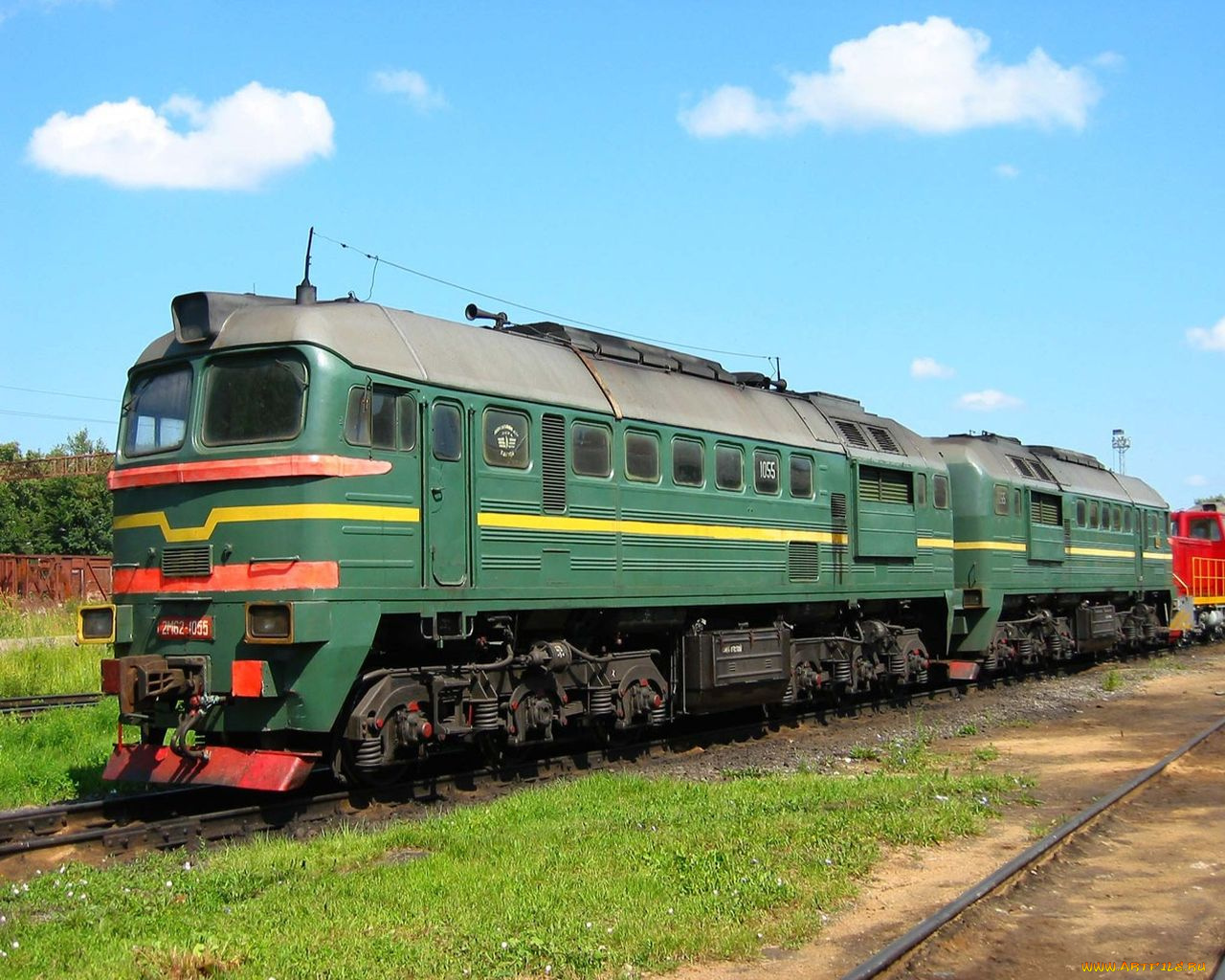 Фото тепловоза. Тепловоз 2м62-1055. Магистральный тепловоз 2м62. Дизель тепловоза м62. Локомотив 2м62 тепловоз.