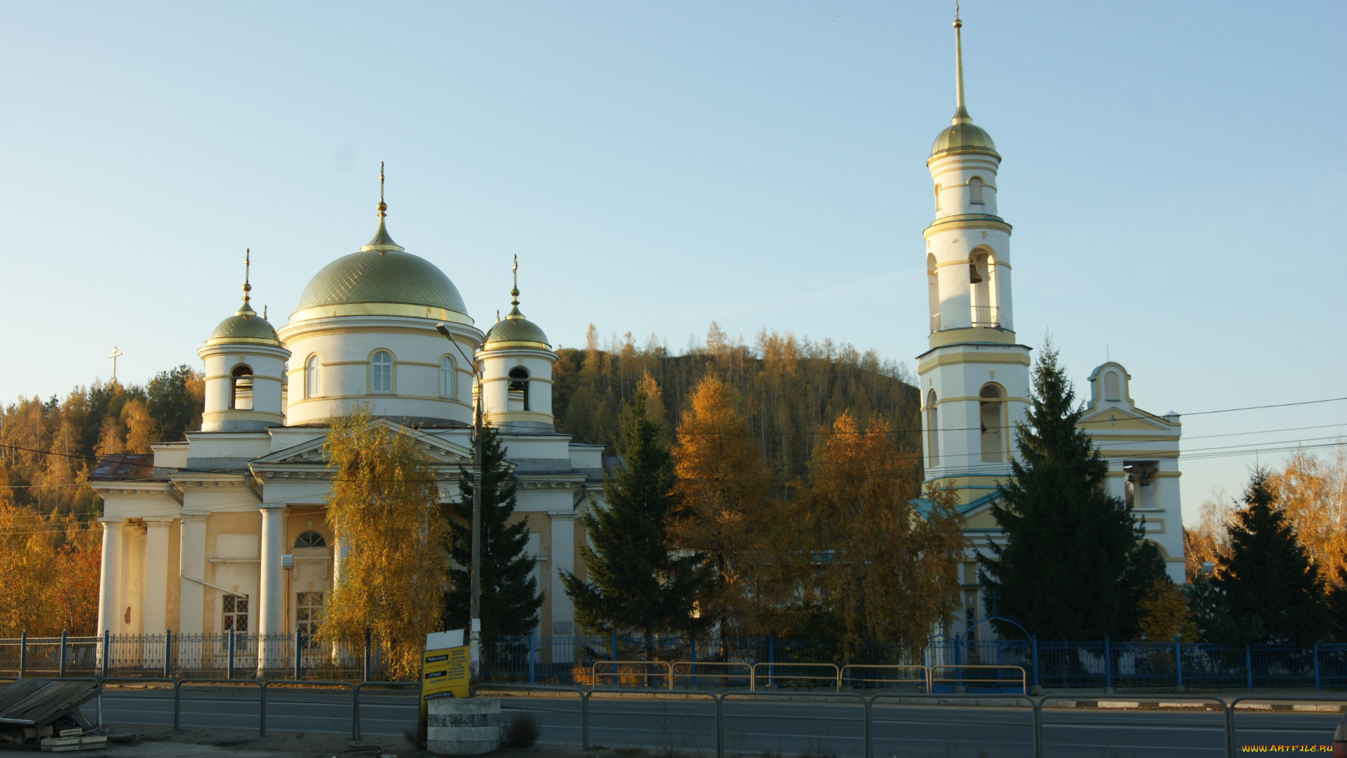 города, православные, церкви, монастыри, деревья, небо, дорога, ограда, церковь, гора