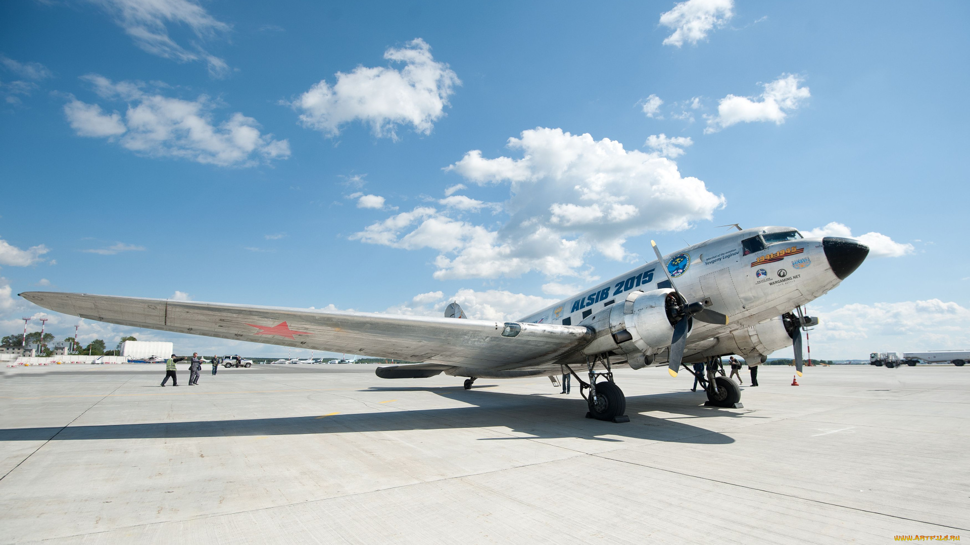 авиация, военно-транспортные, самолёты, douglas, c47, алсиб, аэрoдрoм