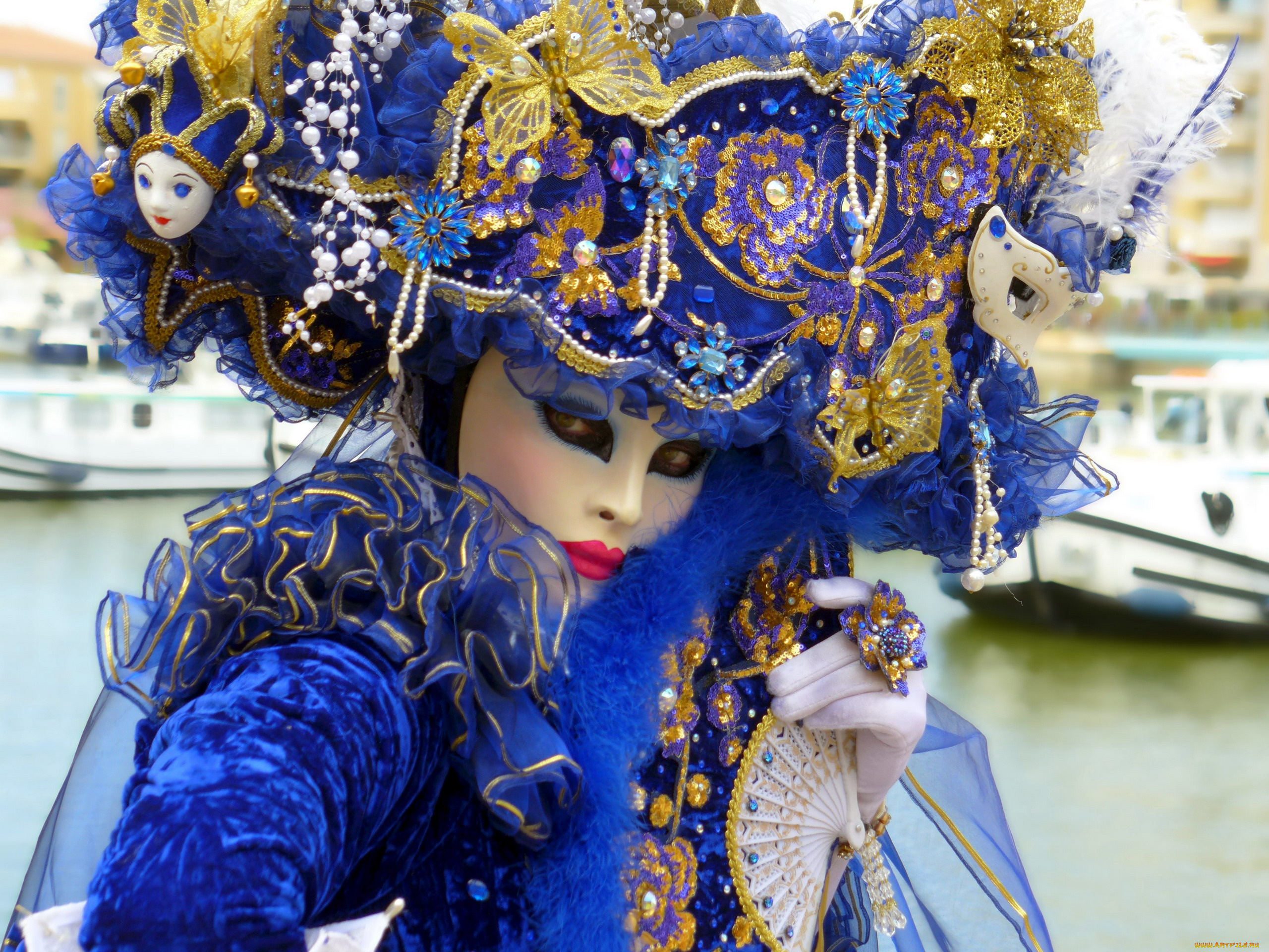 Венецианский карнавал маски