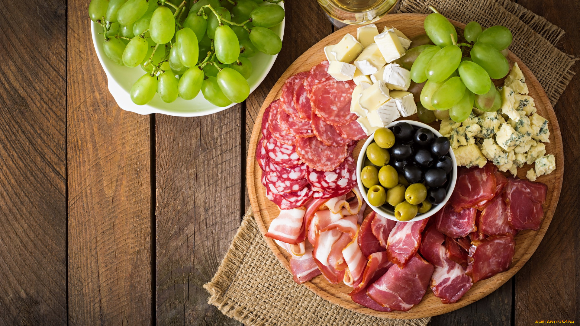 еда, разное, виноград, сыр, оливки, маслины, ветчина, колбаса