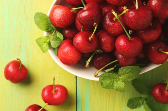 Картинка еда вишня +черешня мята красные ягоды вишни