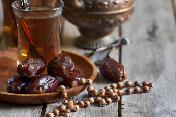 Картинка еда напитки +Чай финики стаканы арабский