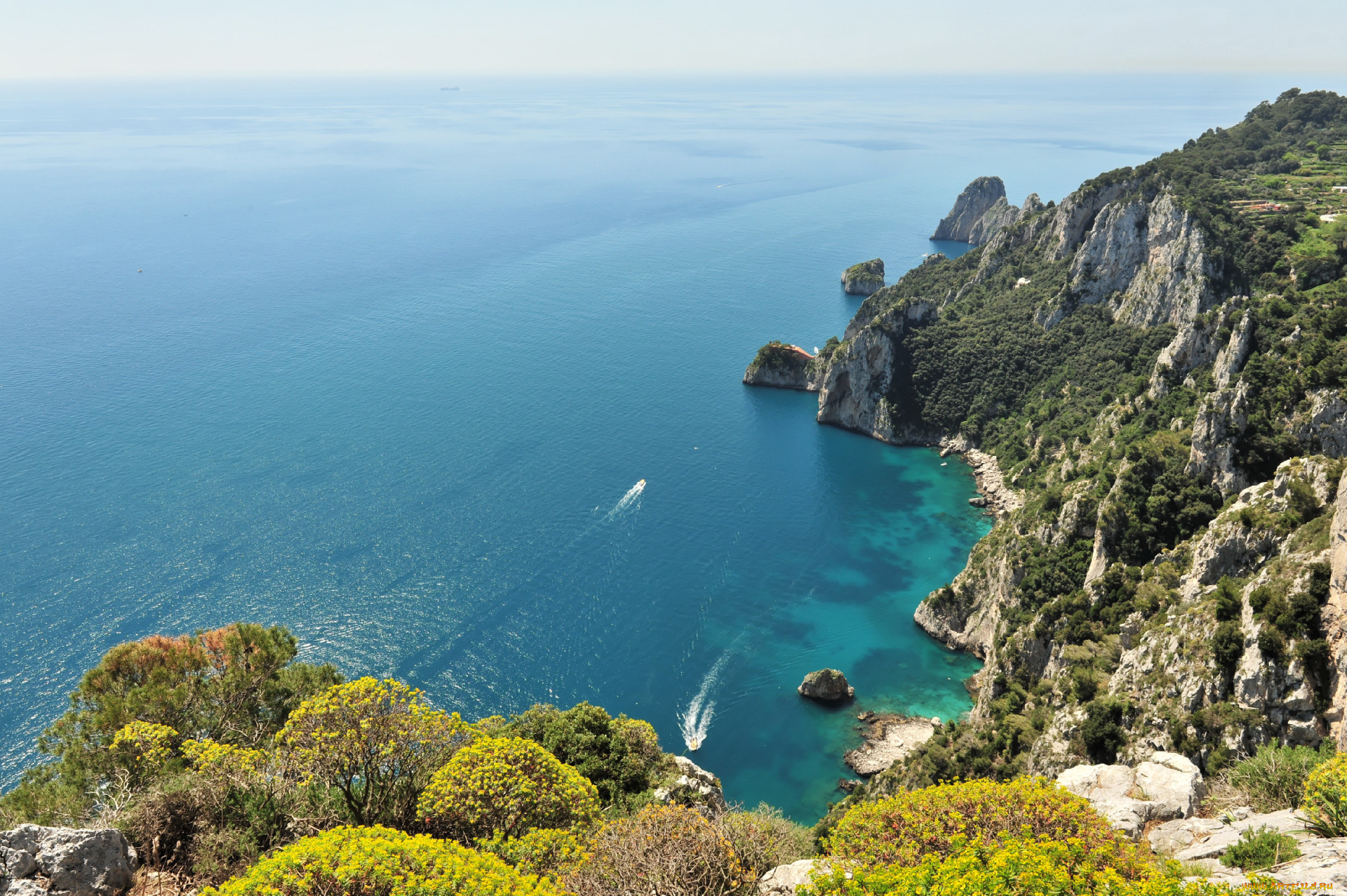 dall`alto, capri, природа, побережье, море, скалы, залив, горизонт, яхты, панорама
