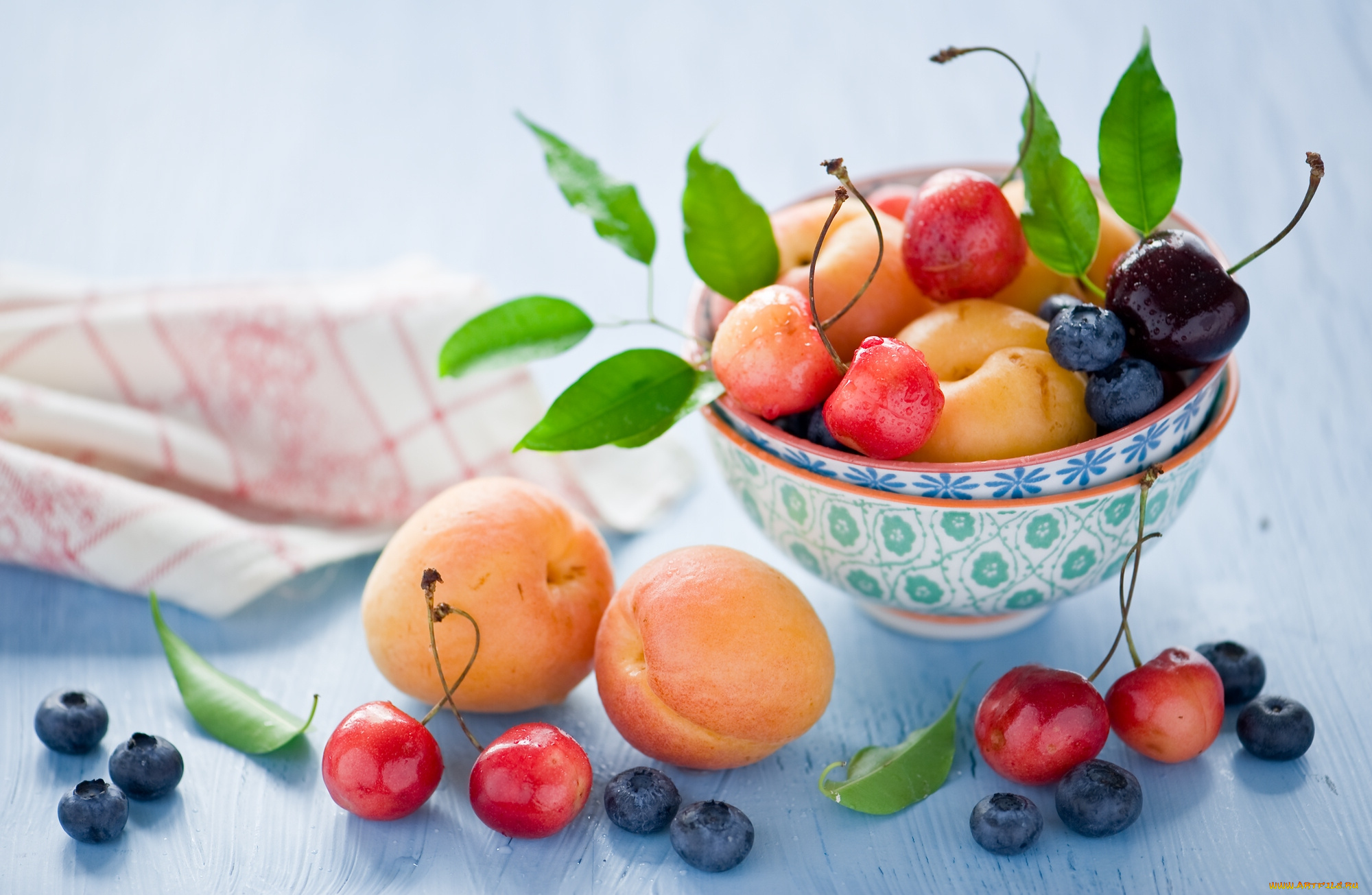 еда, фрукты, ягоды, персики, черешня, голубика