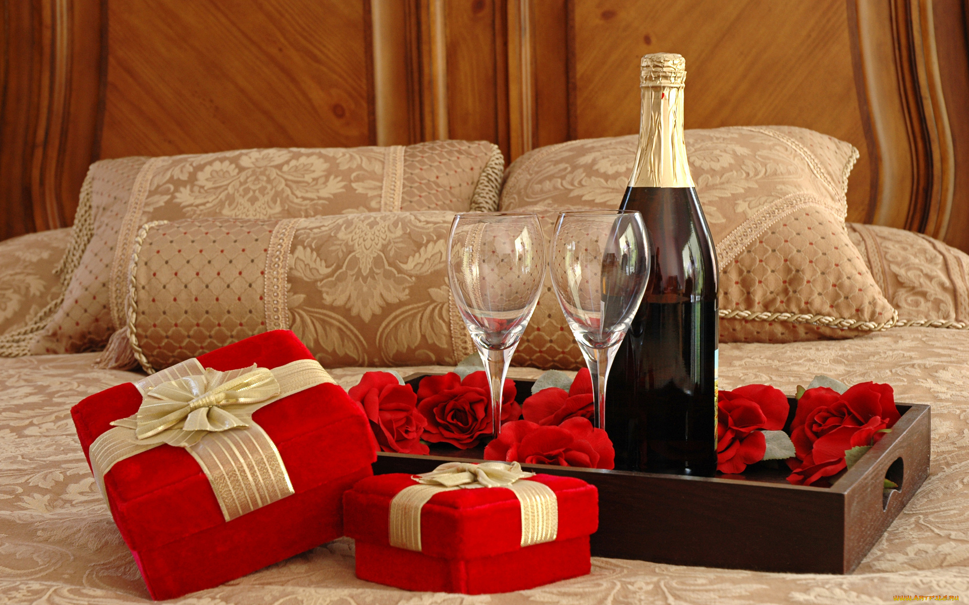 праздничные, подарки, и, коробочки, бутылка, бокалы, коробка, подарки, кровать