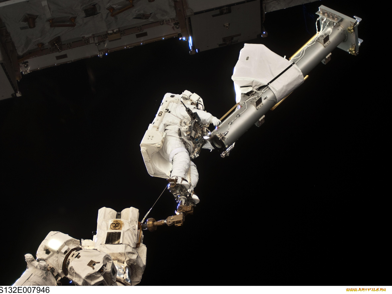 Space guide. МКС 2. Canadarm 2 МКС где.