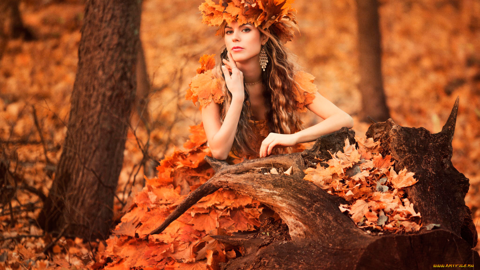 девушка осень лес листва загрузить