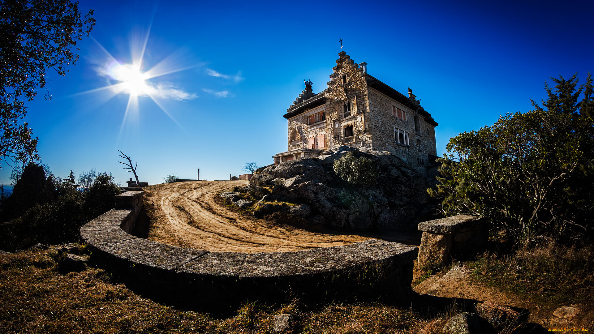 house, on, haunted, hill, города, -, пейзажи, холм, дом, солнце