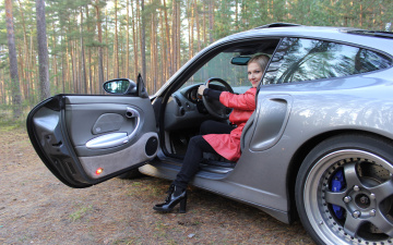 Картинка автомобили -авто+с+девушками porsche 911 turbo