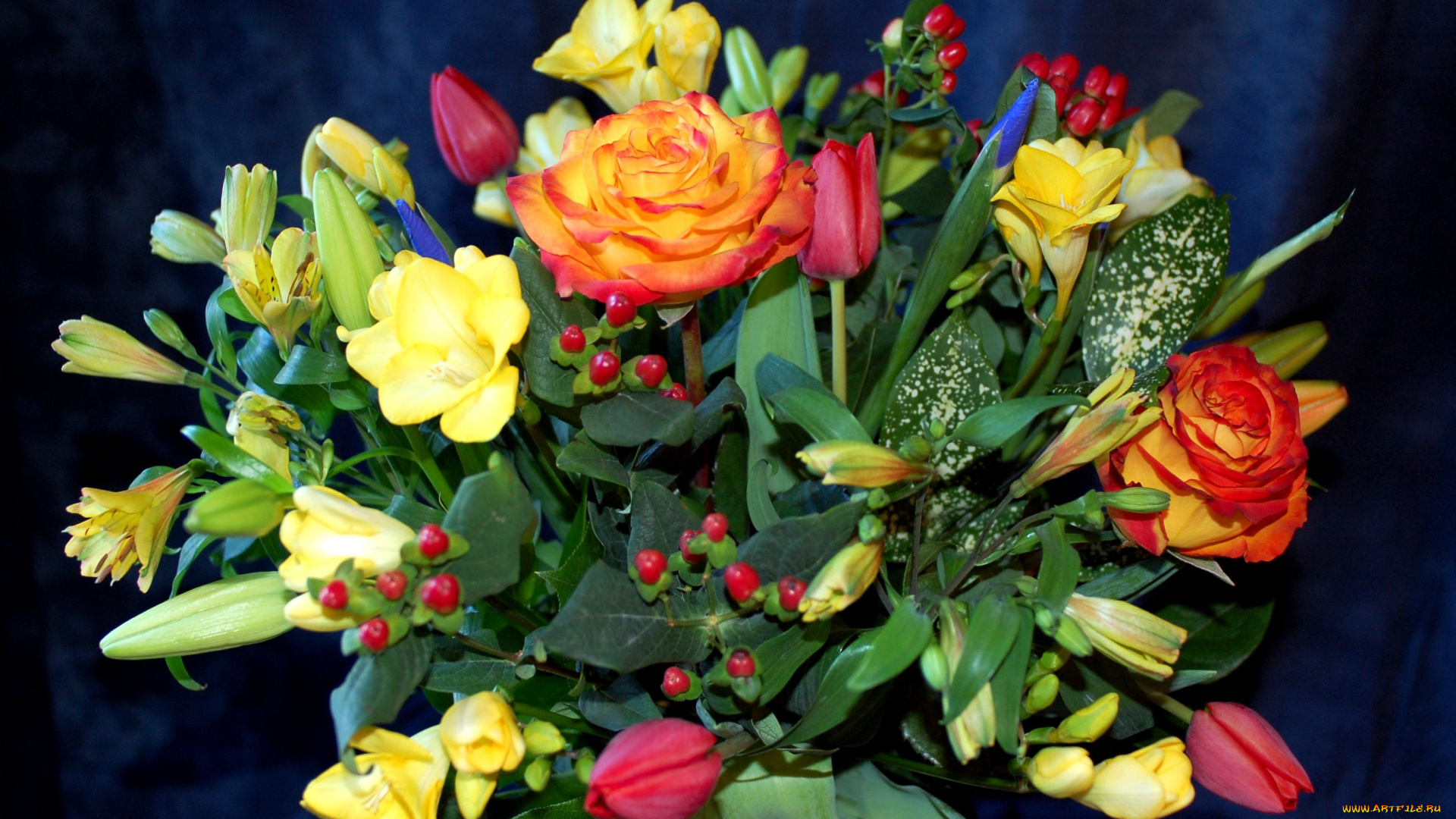 цветы, букеты, композиции, тюльпаны, фрезии, альстромерия, розы
