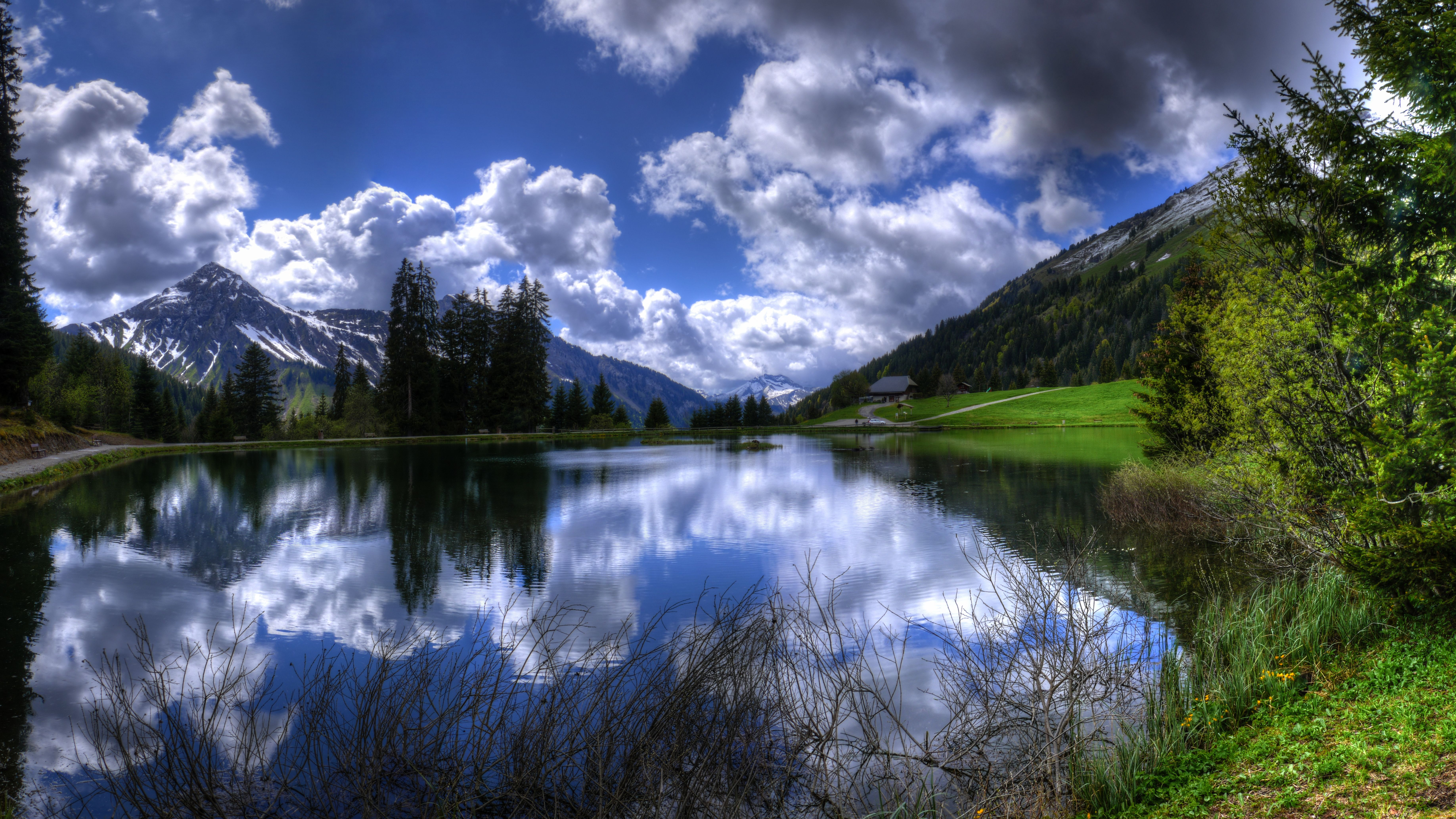 Лучшие обои фото на телефон. Природа. Озеро в горах. Красивый пейзаж. Красивые пейзажи природы.