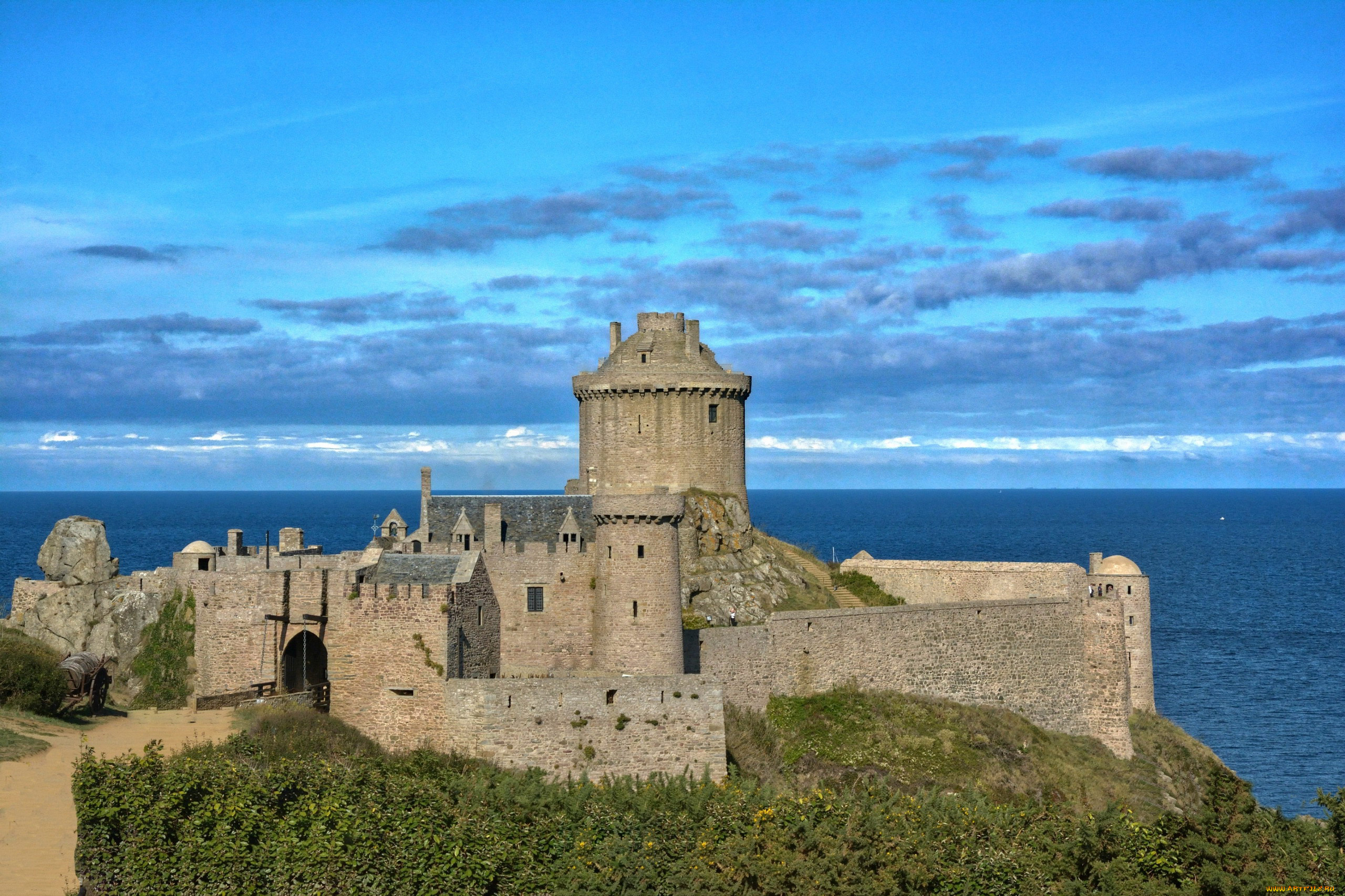 chateau, de, la, roche, goyon, france, города, замки, франции, chateau, de, la, roche, goyon