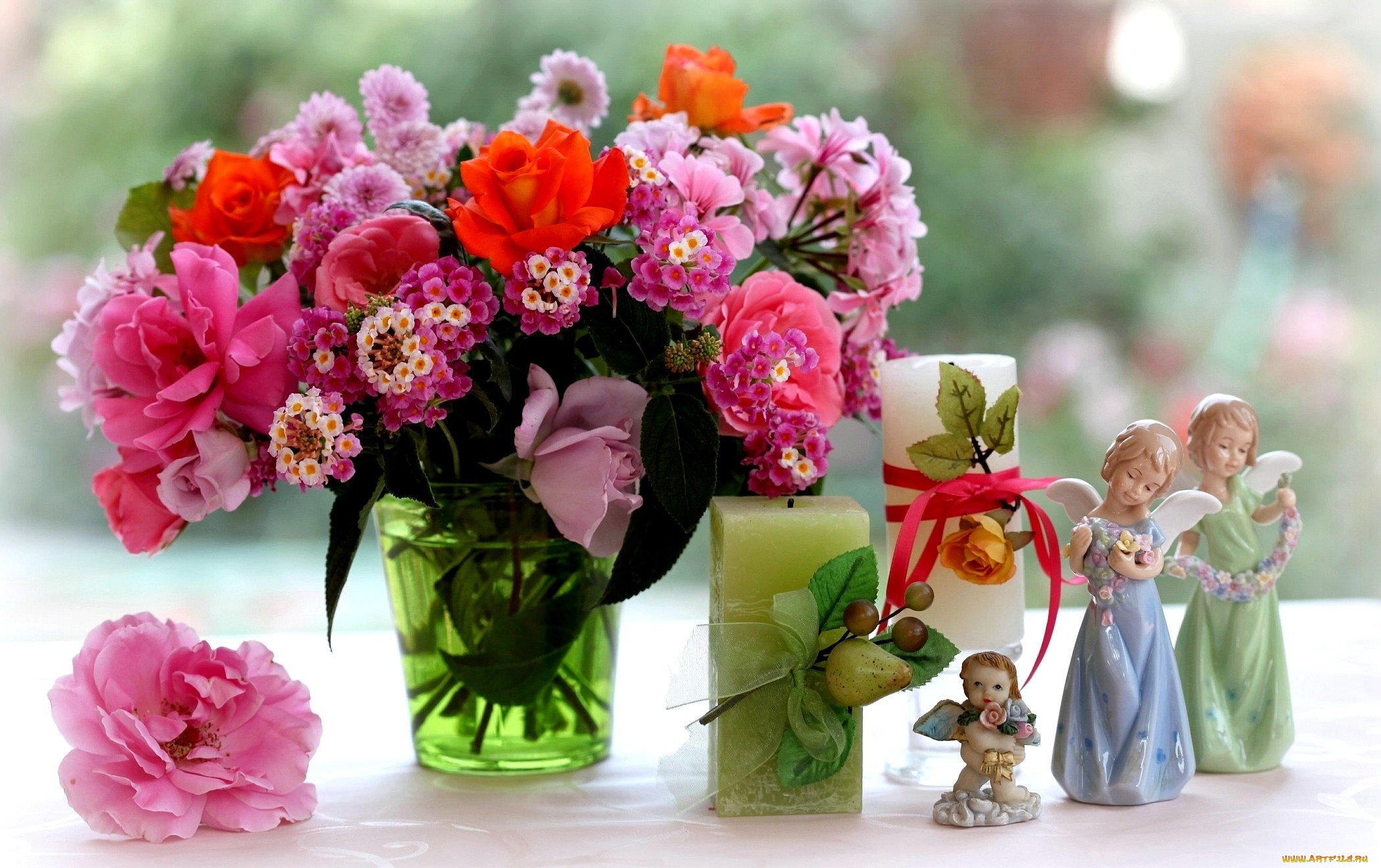 цветы, букеты, композиции, лантана, хризантемы, розы, ангелочки, фарфор, фигурки, свечи