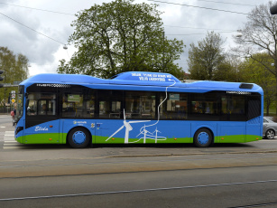 Картинка автомобили автобусы plug-in 2013г 7900 volvo hybrid