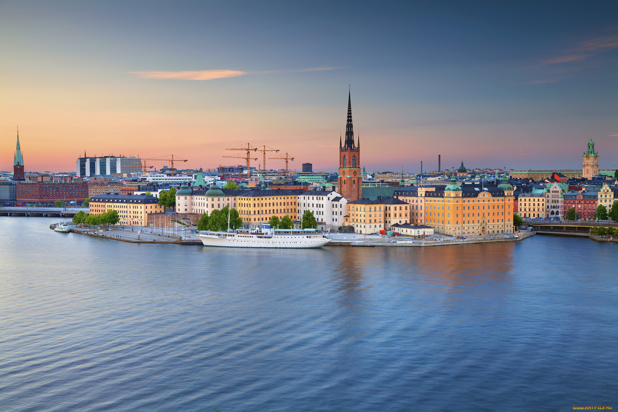 города, стокгольм, , швеция, здания, sweden, gamla, stan, вода, riddarfjarden, bay, старый, город, гамла, стан, залив, риддарфьёрден, стокгольм, остров, риддархольмен, riddarholmen, набережная, stockholm, яхта