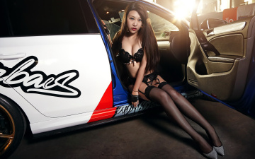 Картинка автомобили -авто+с+девушками автомобиль фон девушка взгляд азиатка