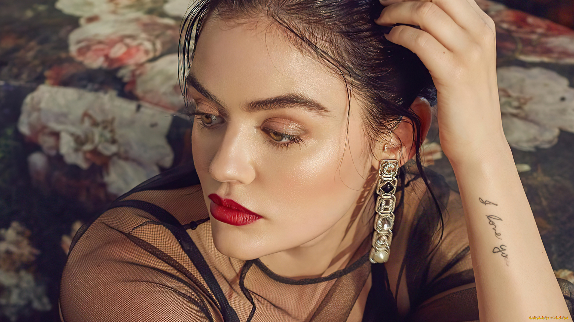 девушки, lucy, hale, серьги, тату