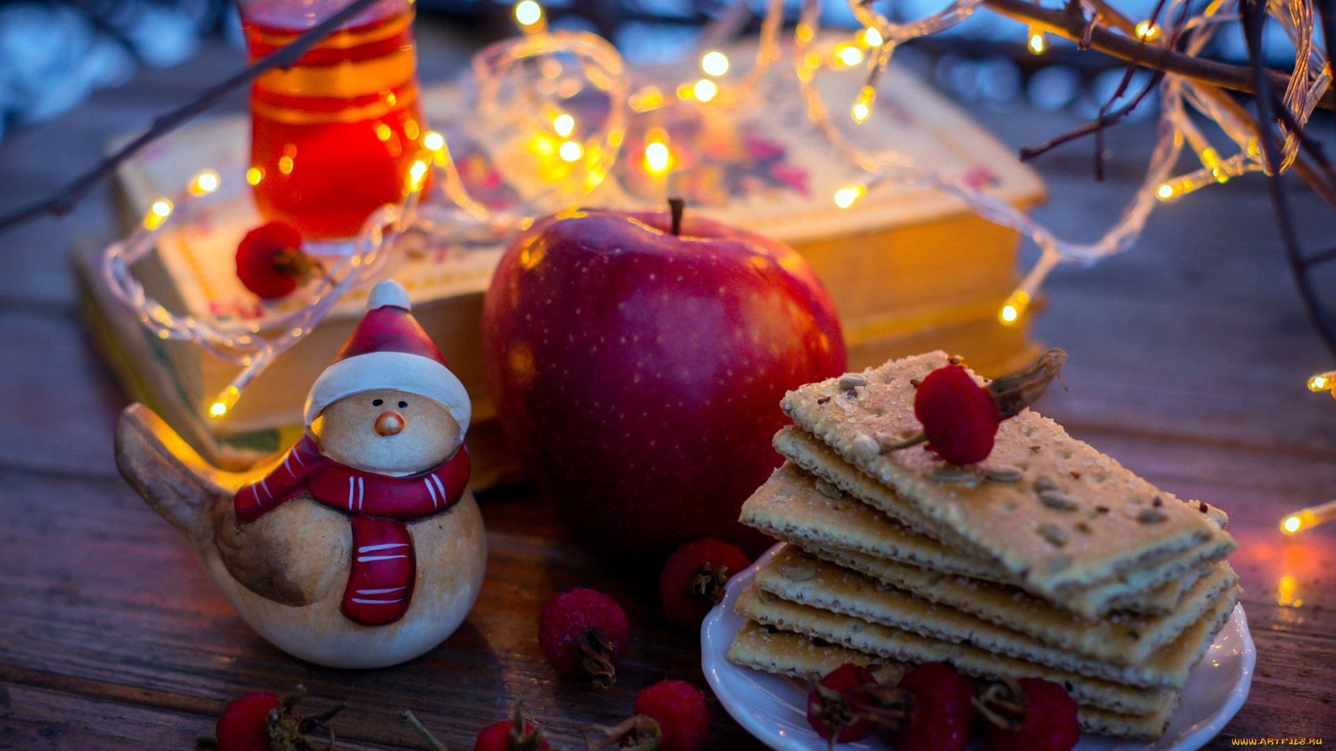 праздничные, угощения, снеговик, печенье, яблоко, лампочки