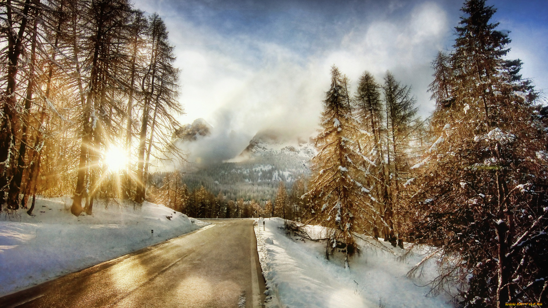 природа, зима, лучи, дорога, лес, горы, солнце, снег