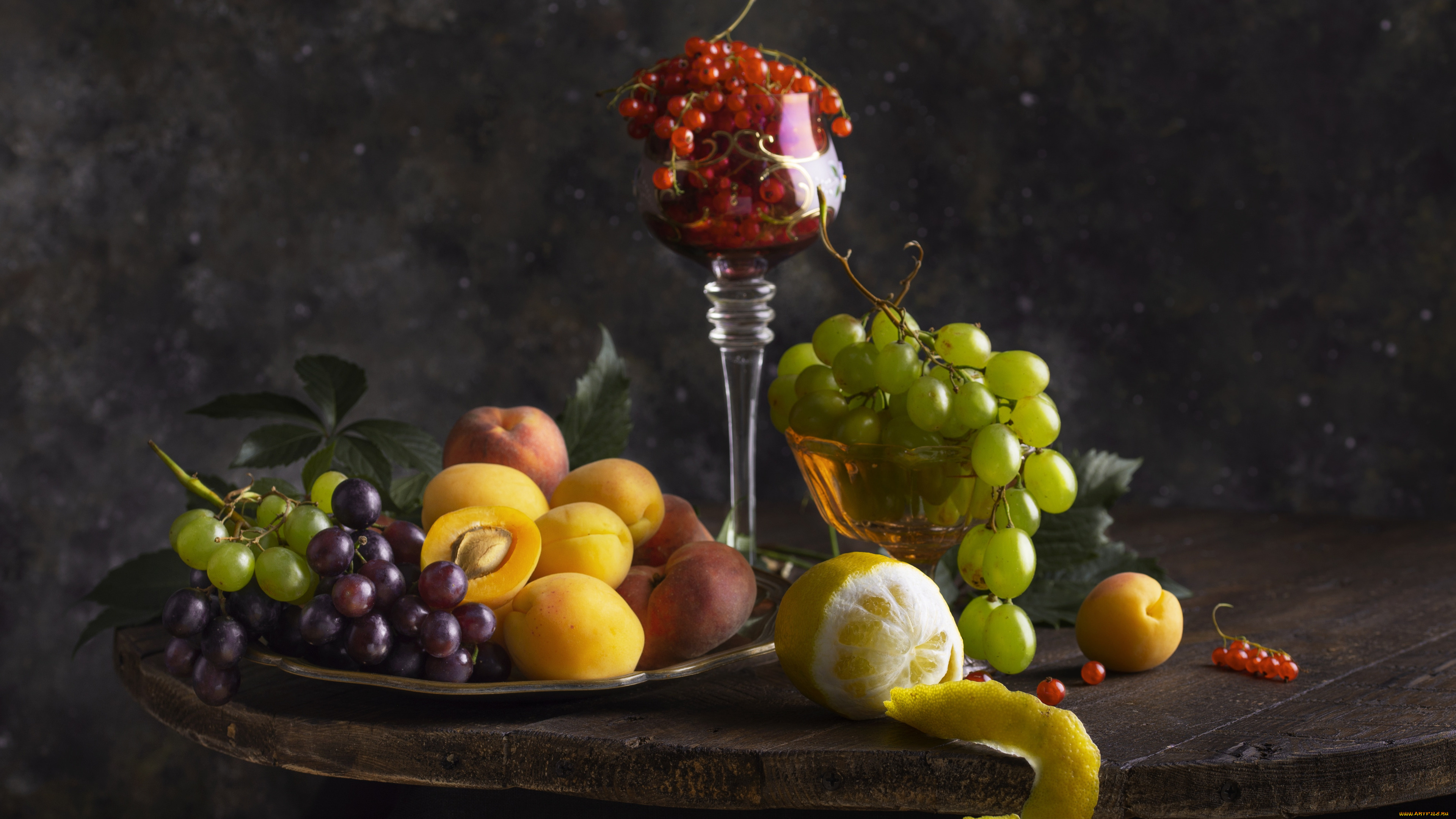 еда, натюрморт, листья, ягоды, темный, фон, стол, лимон, бокал, виноград, фрукты