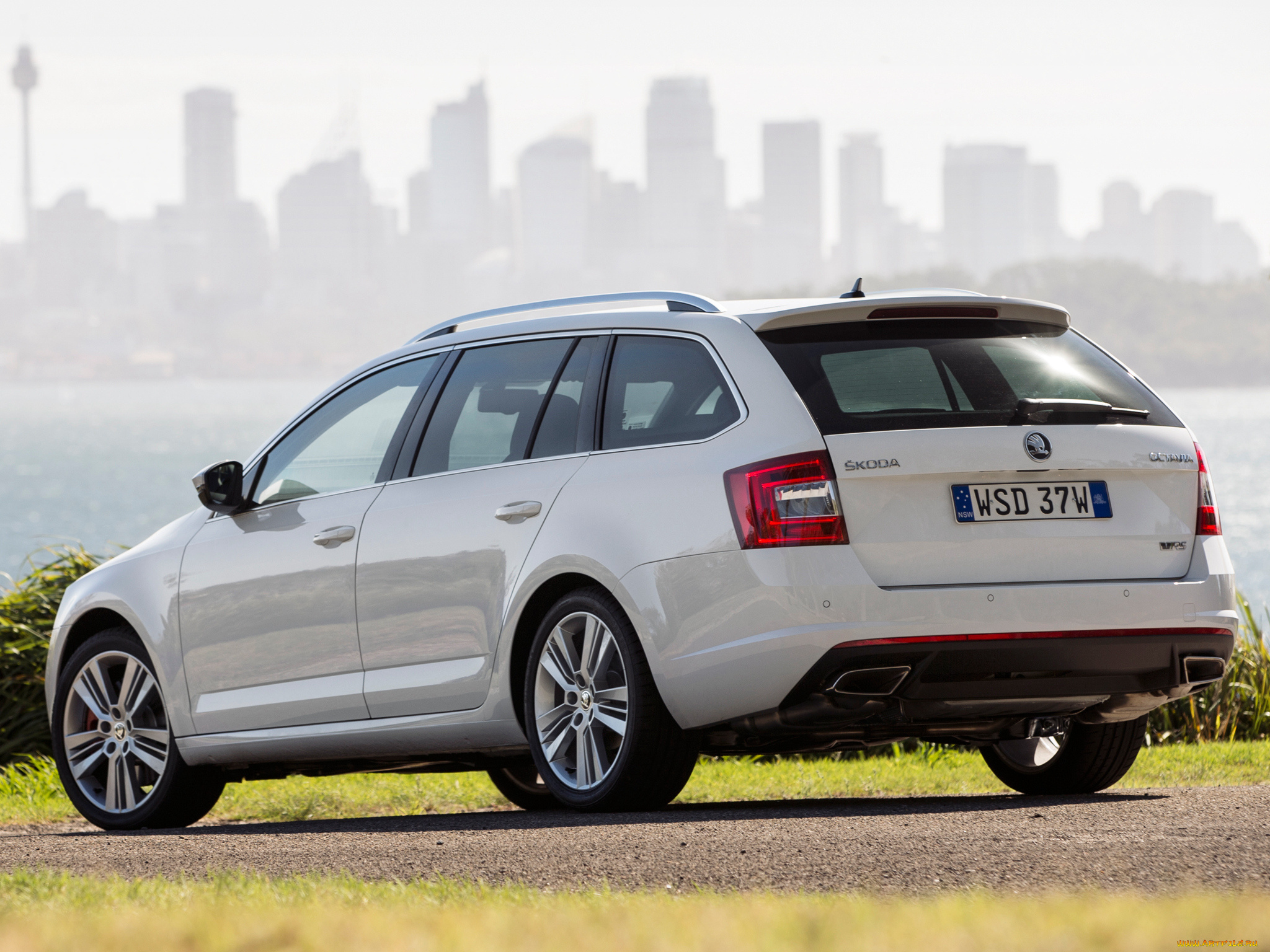 Привод универсал. Skoda Octavia Wagon 2014. Octavia RS Wagon. Шкода Октавия RS Wagon. Шкода Октавия вагон.