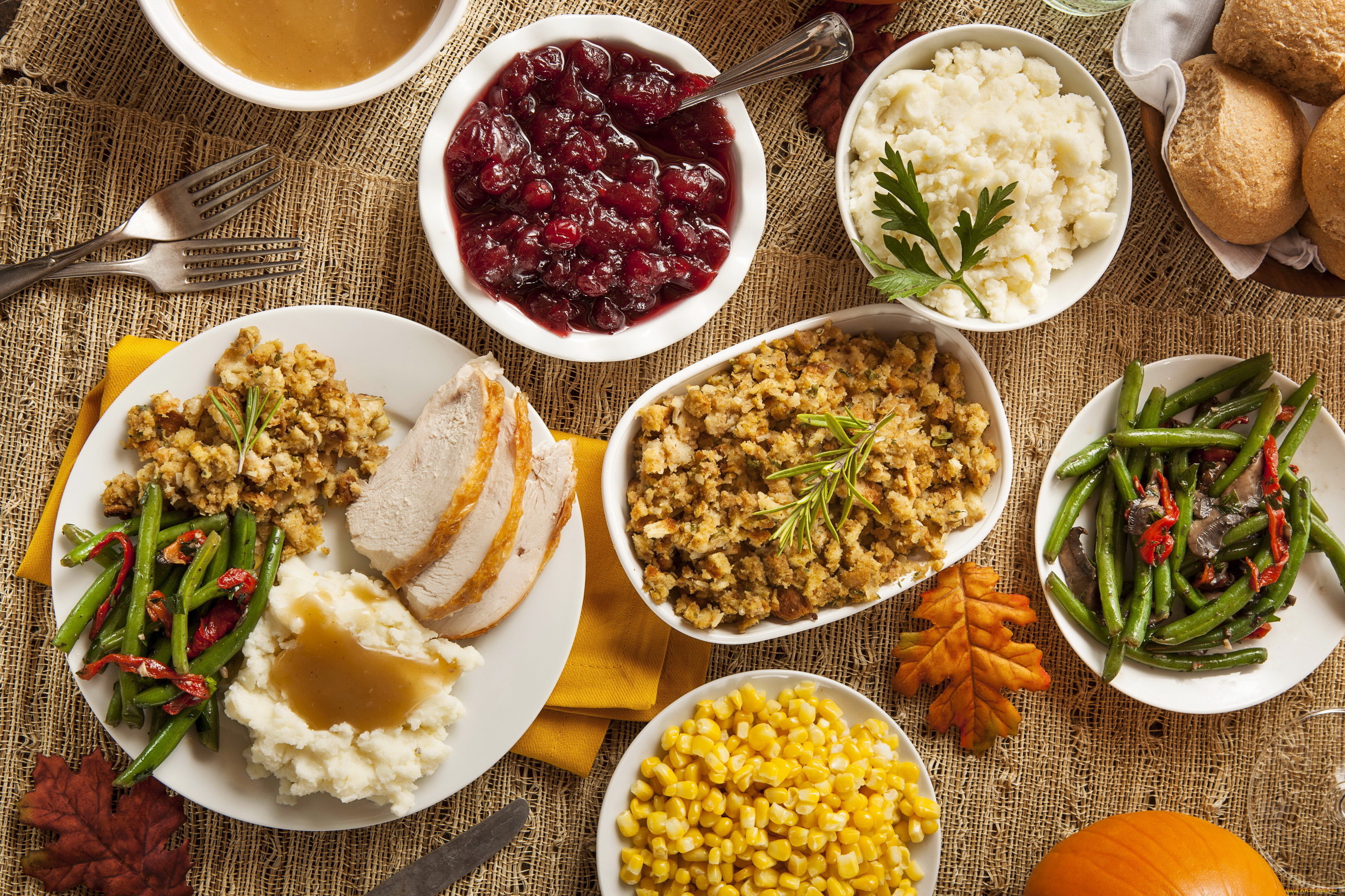 Ютуб еда на любой. День Благодарения еда традиционная. Разная еда. Блюда на день Благодарения. Американский ужин.