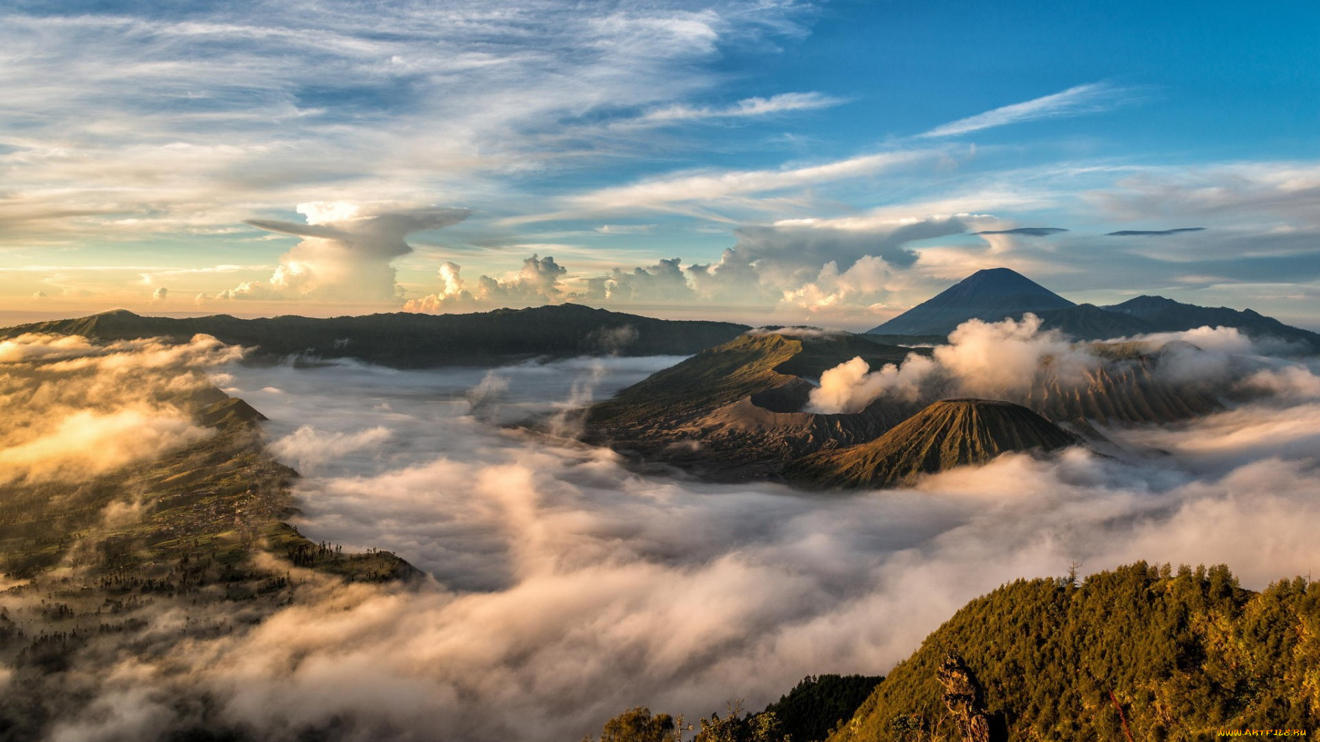 природа, горы, пейзаж, облака, indonesia, bromo-tengger-semeru, national, park, Ява, индонезия, вулкан, бромо, кальдеры, тенггер