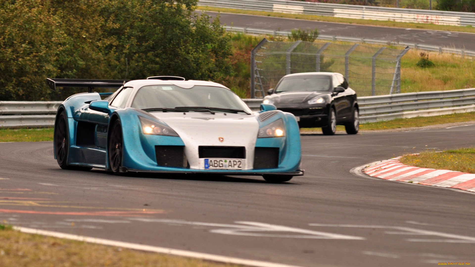 автомобили, gumpert