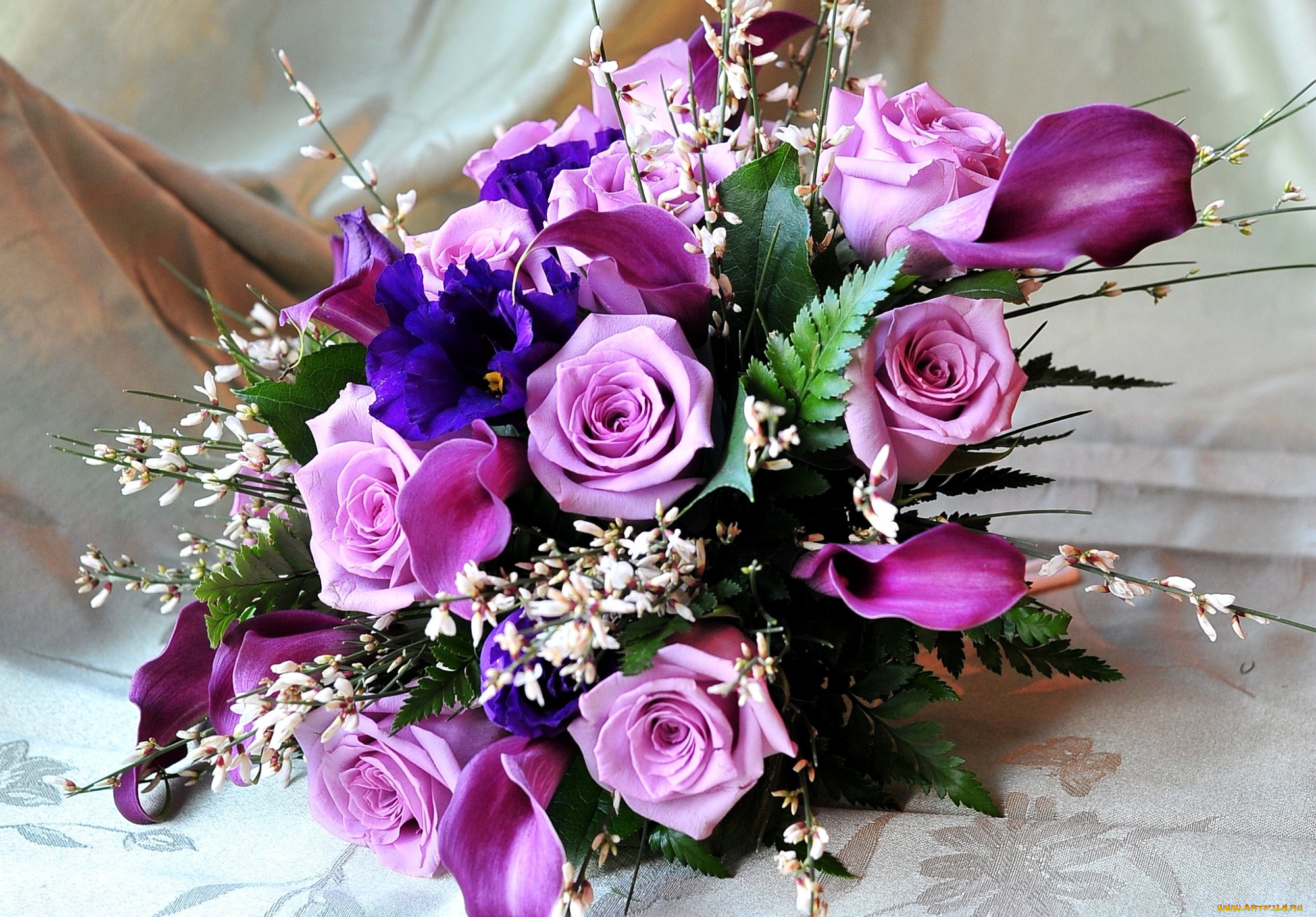 cvety-bukety-kompozicii-rozy-lilovyj-kal-584206.jpg