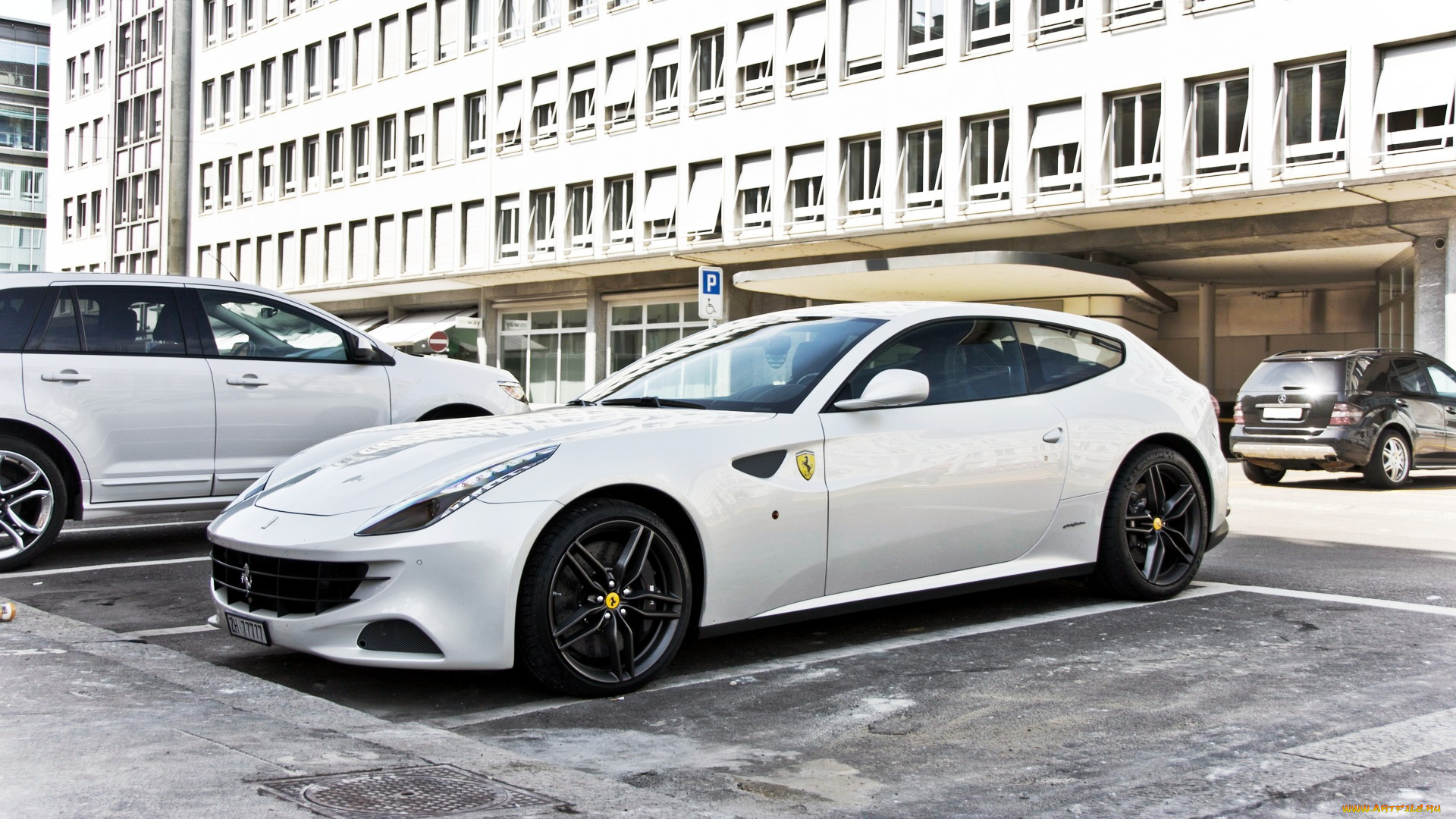 ferrari, ff, автомобили, выставки, уличные, фото, стиль, мощь, изящество, скорость, автомобиль