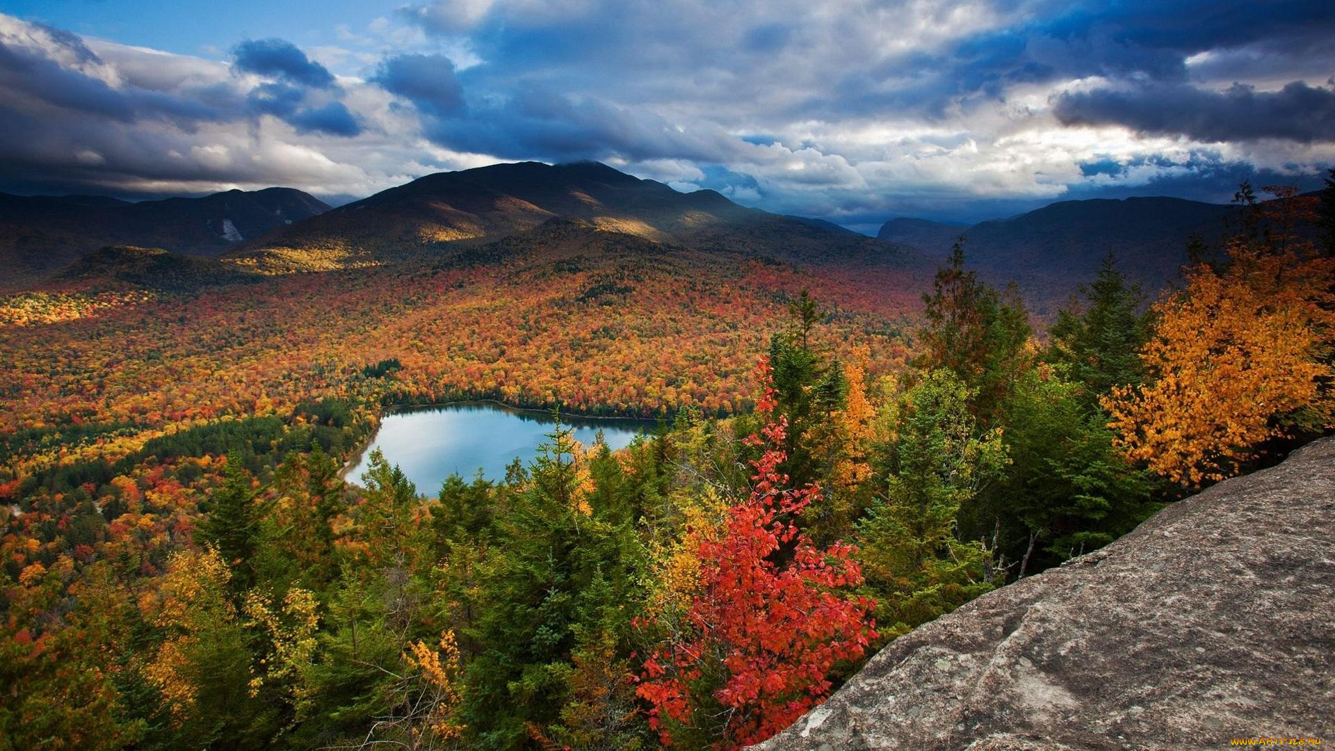 природа, горы, панорама, лес, озеро, осень, деревья, небо, тучи