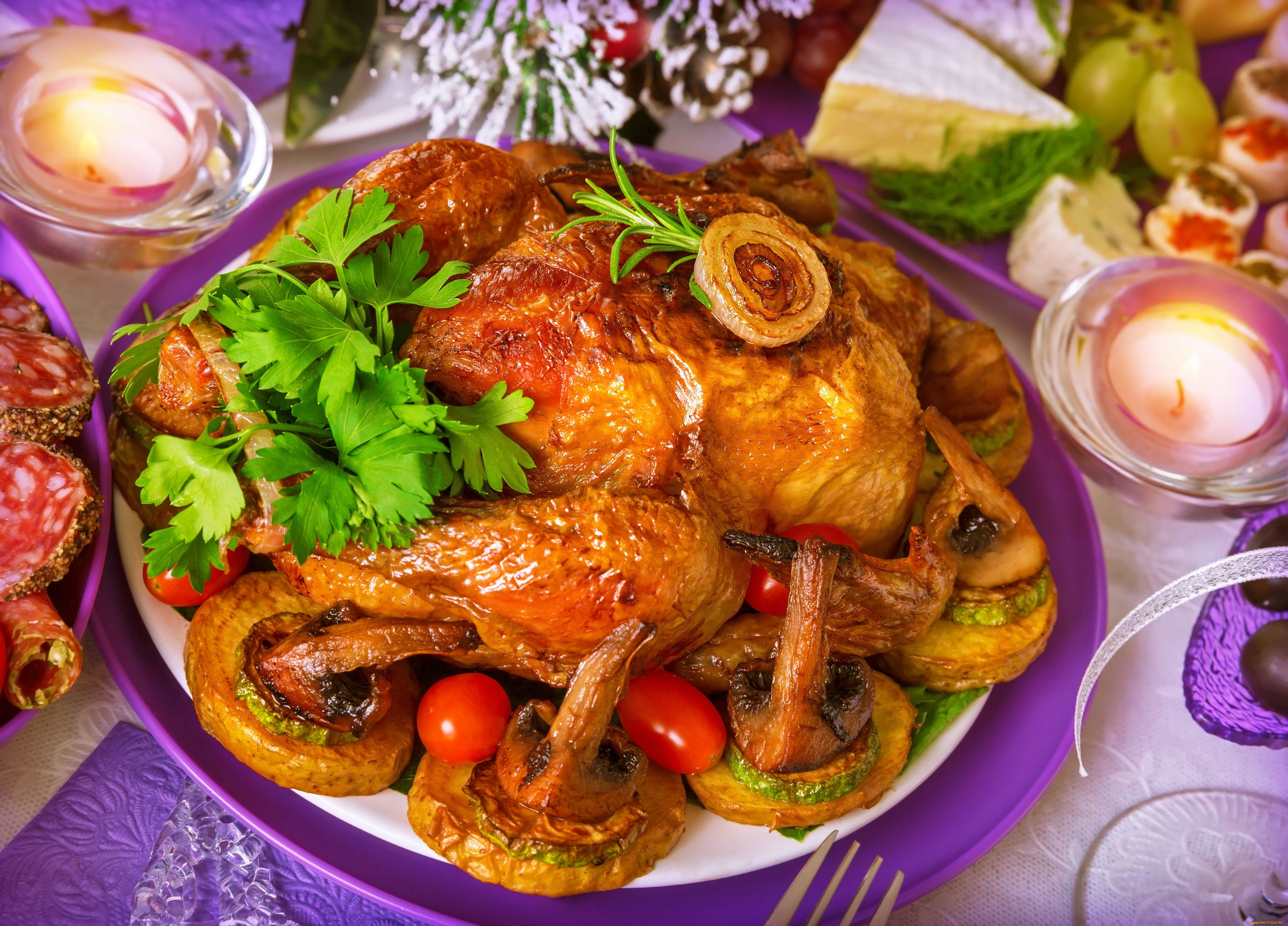 еда, мясные, блюда, гарнир, грибы, курица, жареная, праздник, свечи, петрушка