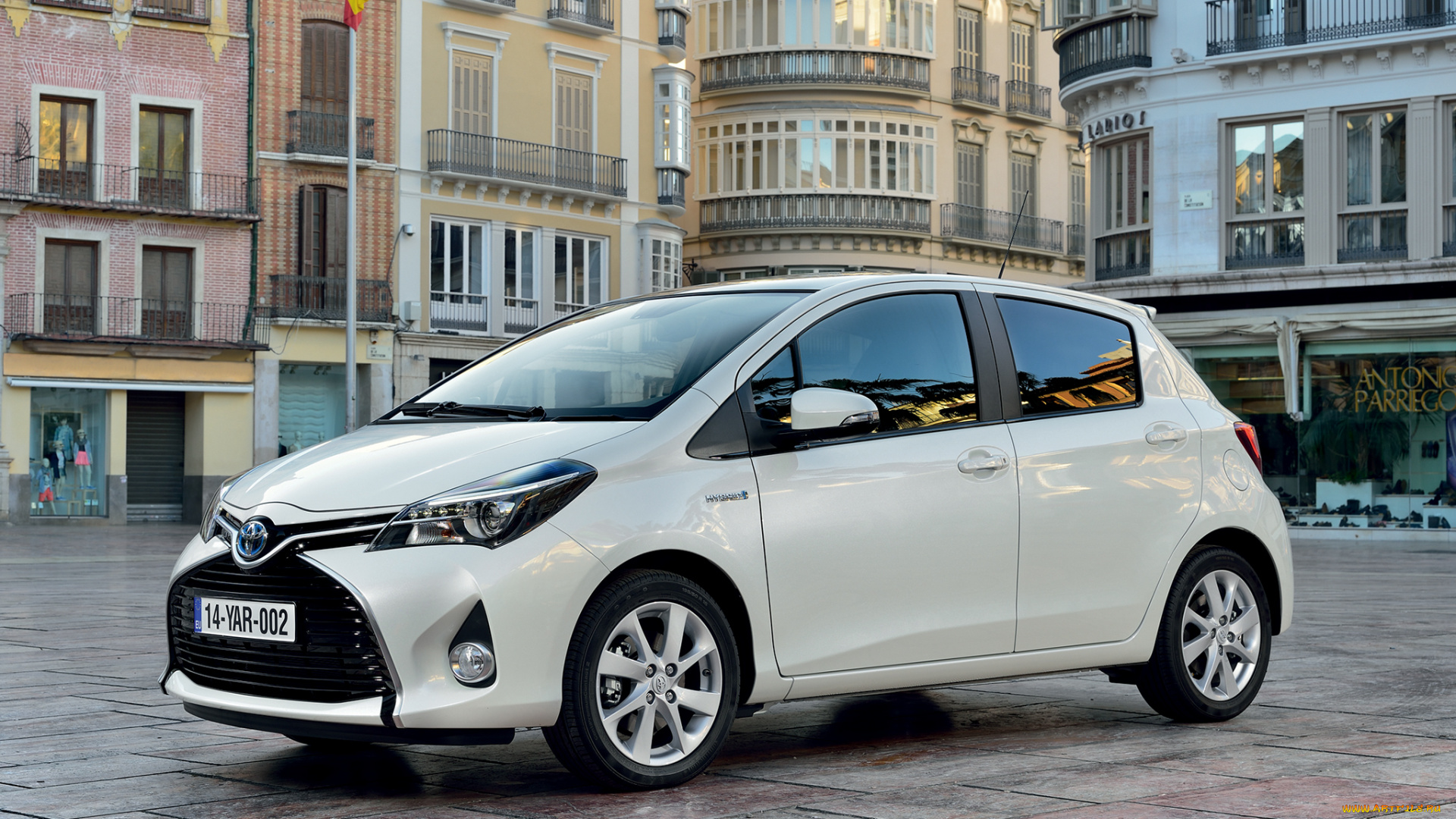 автомобили, toyota, yaris, hybrid, 2014, светлый