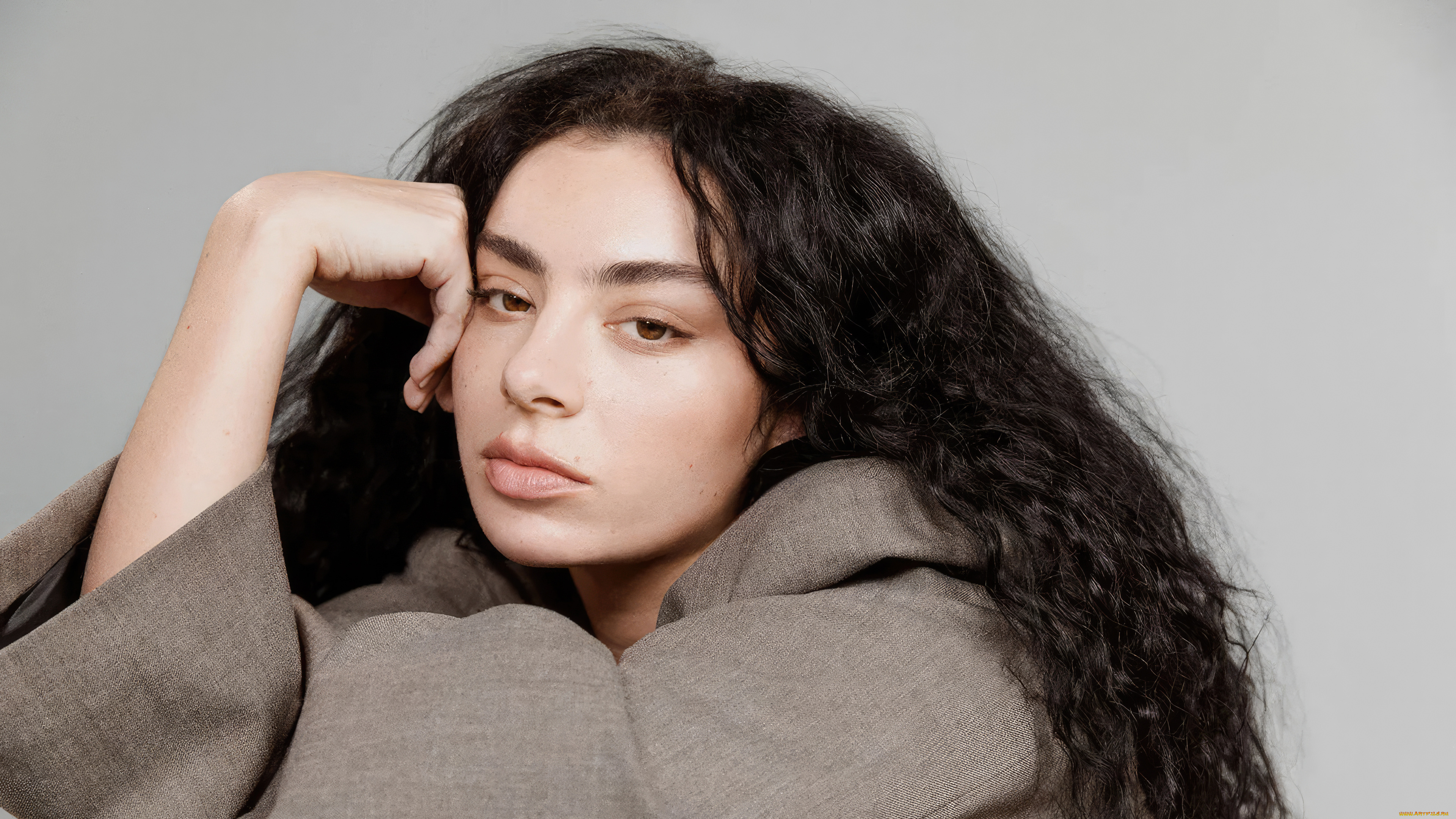 charli, xcx, billboard, magazine, 2024, музыка, charli, xcx, oбложка, журнала, charli, xcx, billboard, от, 20июля, 2024, года, певица, автор, песен