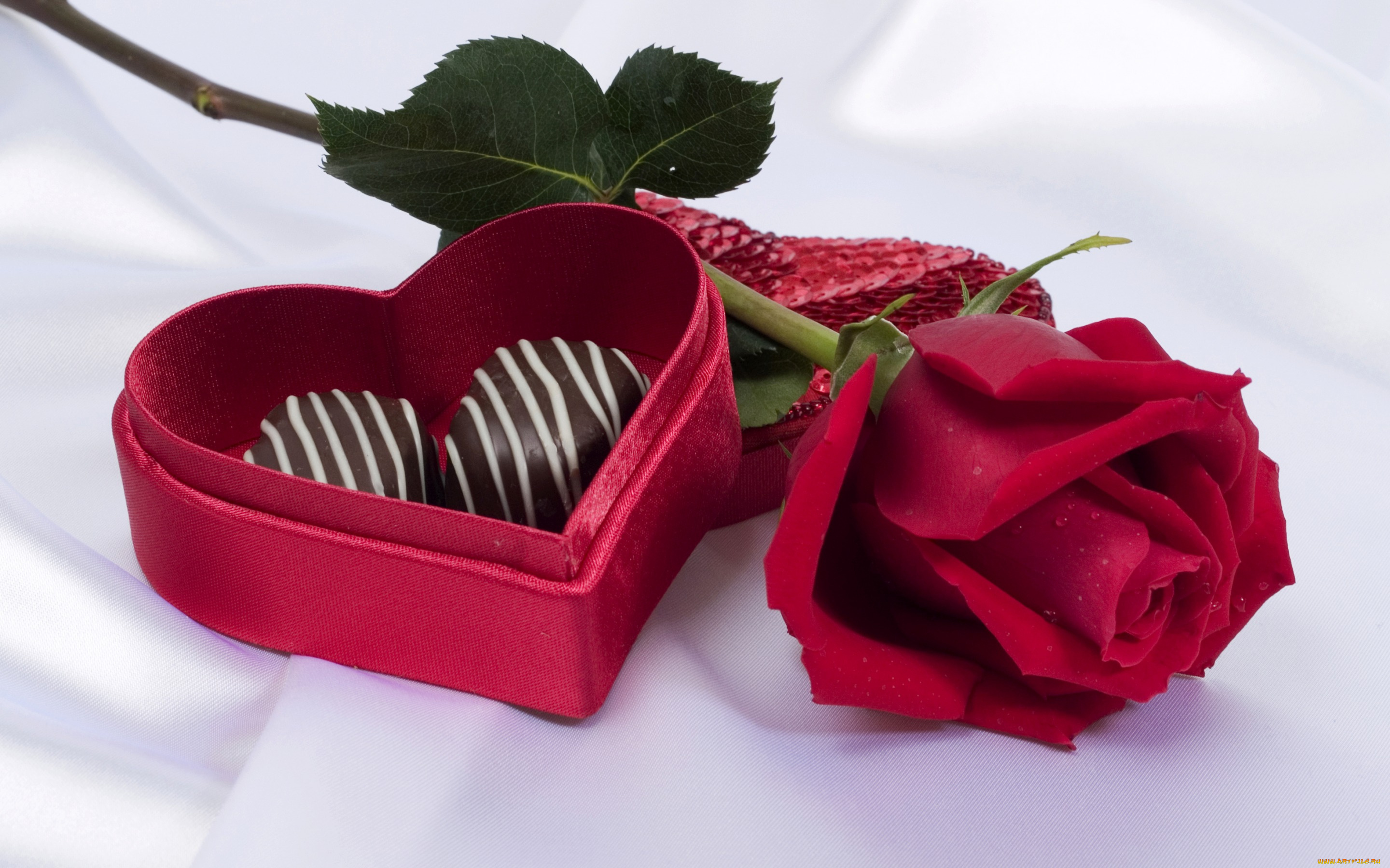 праздничные, день, святого, валентина, , сердечки, , любовь, роза, коробочка, красная, сердечко, конфеты