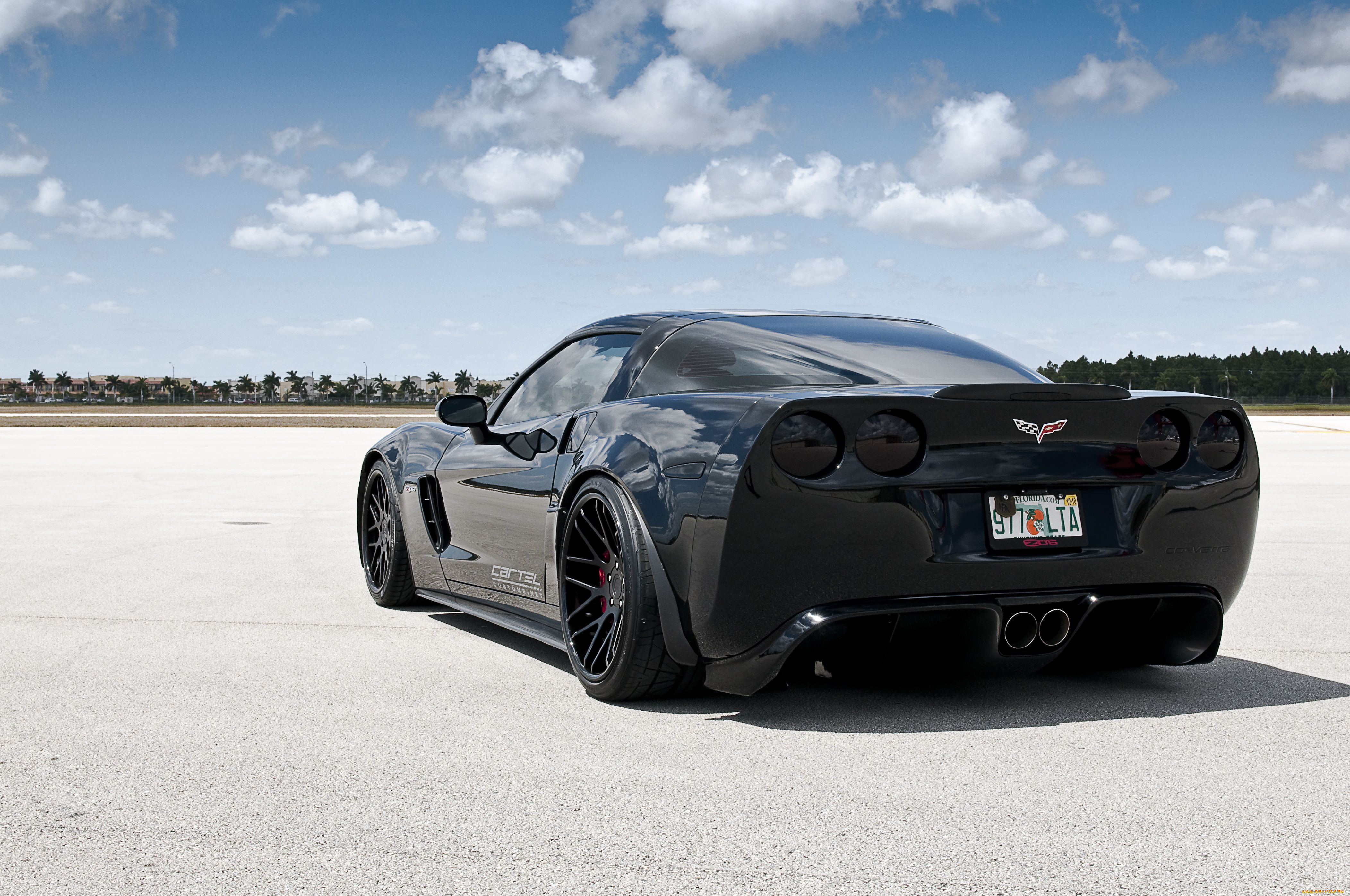 черный автомобиль corvette c6 z06 без смс