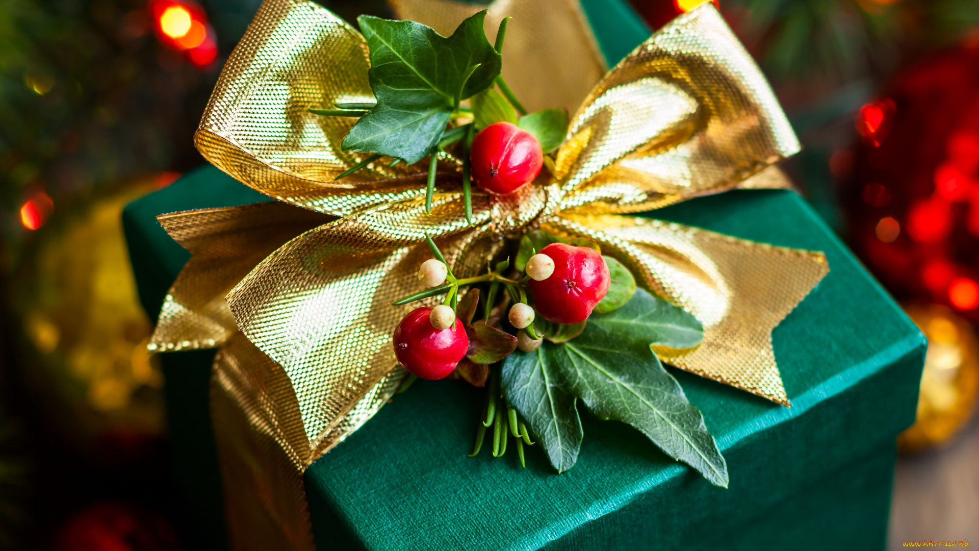 праздничные, подарки, и, коробочки, золотая, лента, бант, коробка, зеленая, подарок, рождество, новый, год, остролист, ягоды, листья, christmas, new, year, праздники