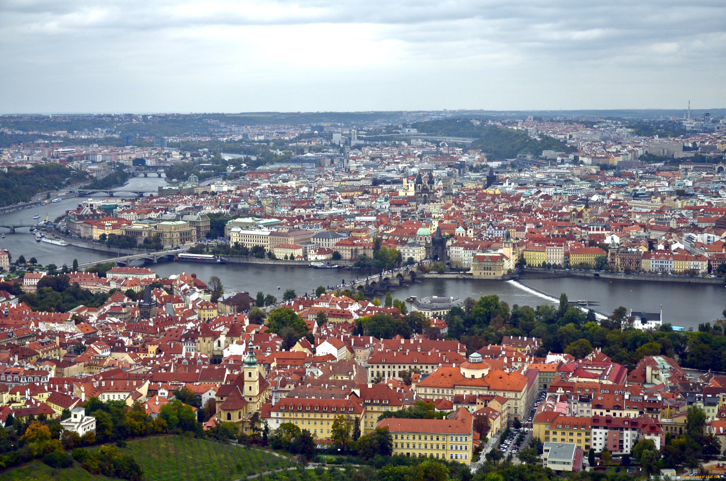 города, прага, Чехия, крыши, мост, река, панорама