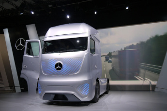 Картинка mercedes-benz+future+truck+2025 автомобили mercedes+trucks 2025 future mercedes-benz truck