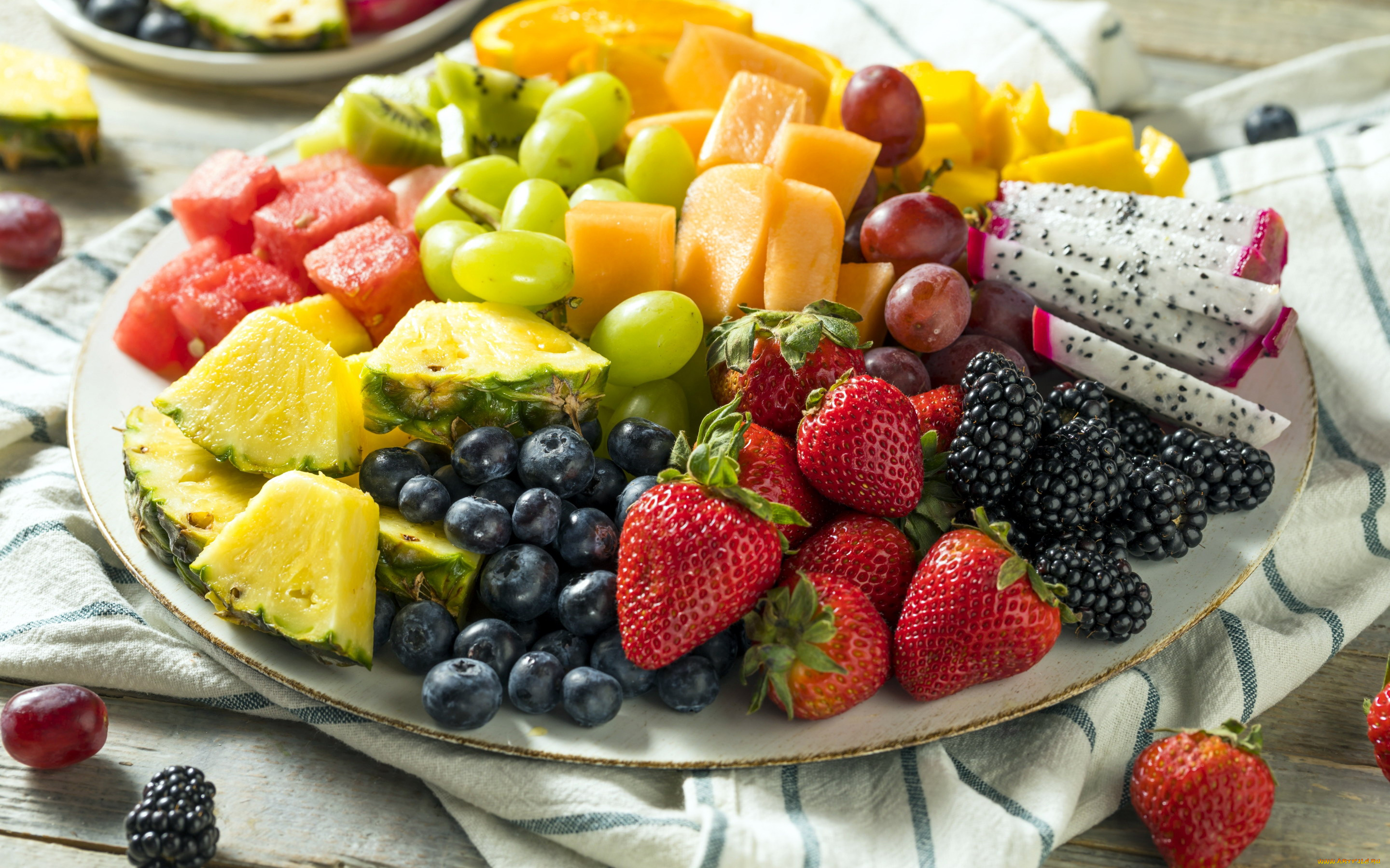 еда, фрукты, , ягоды, клубника, виноград, ананас, ежевика, черника