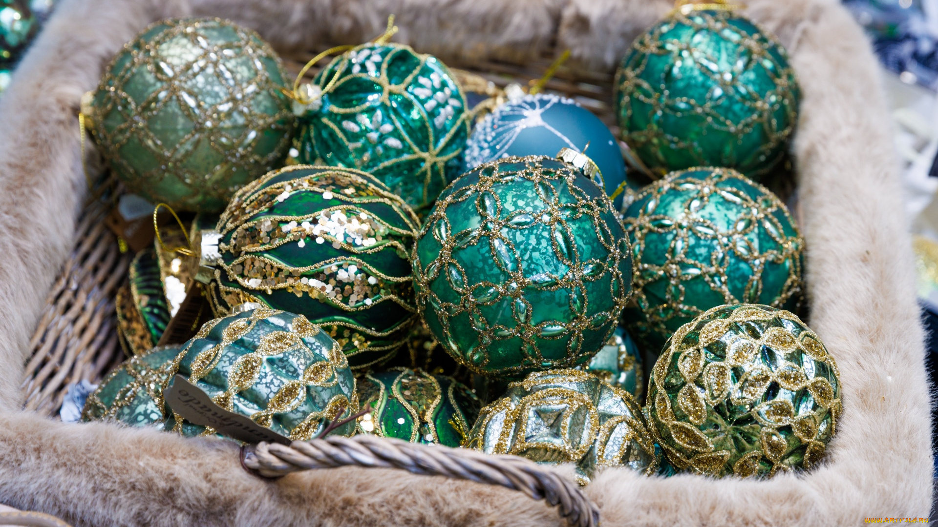 праздничные, шары, ящик, шарики, голубые, зеленые