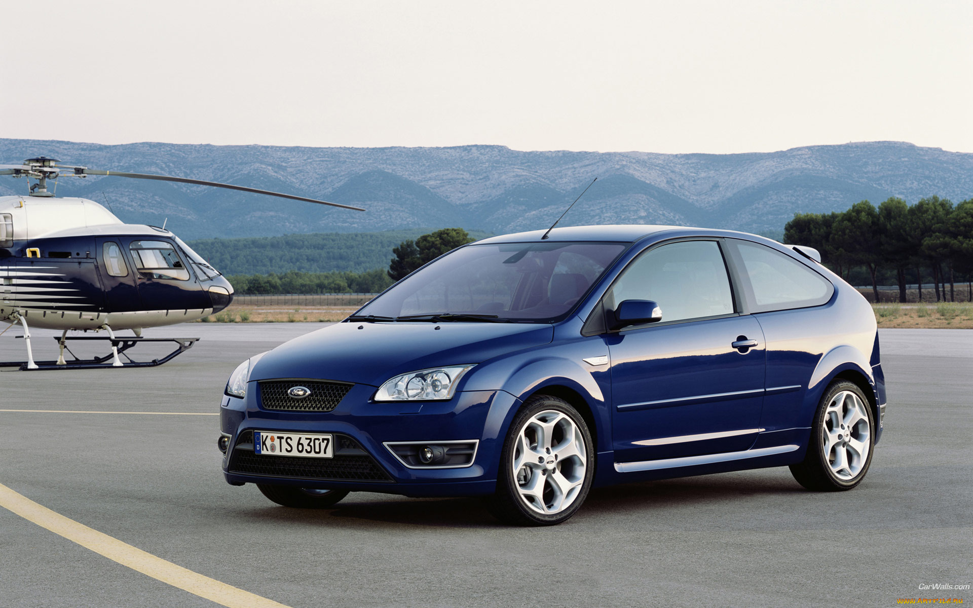 Включи форд 2. Ford Focus 2. Ford Focus 2 2. Ford Focus 2 фокус. Ford Focus 2 хэтчбек.