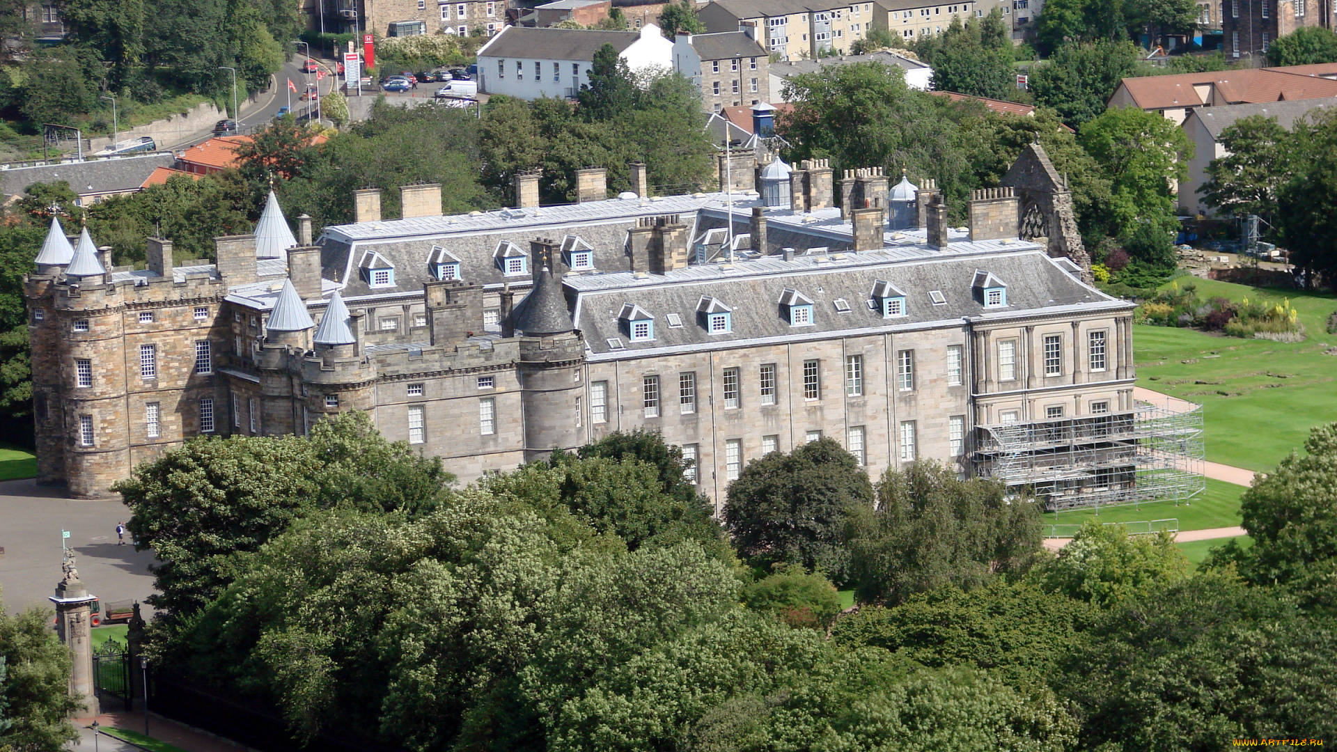 великобритания, holyrood, palace, города, дворцы, замки, крепости, замок, деревья, город