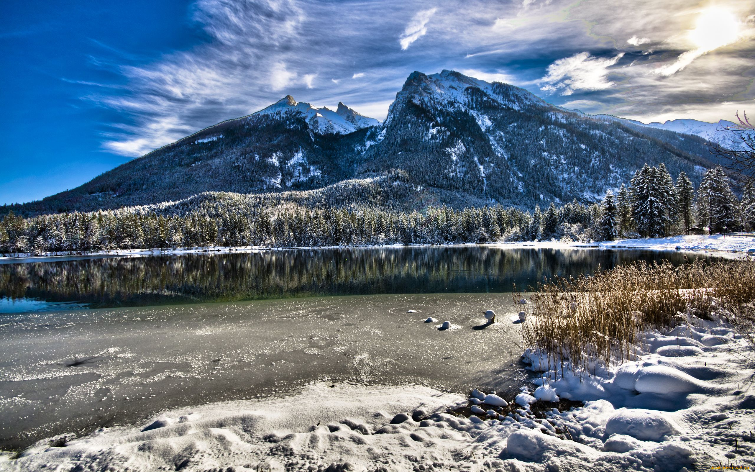Изображения в разрешении 1080 1920. Озеро Хинтерзее, Бавария, Германия. Альгойские Альпы. Озеро Хинтерзее Австрия. Природа горы.