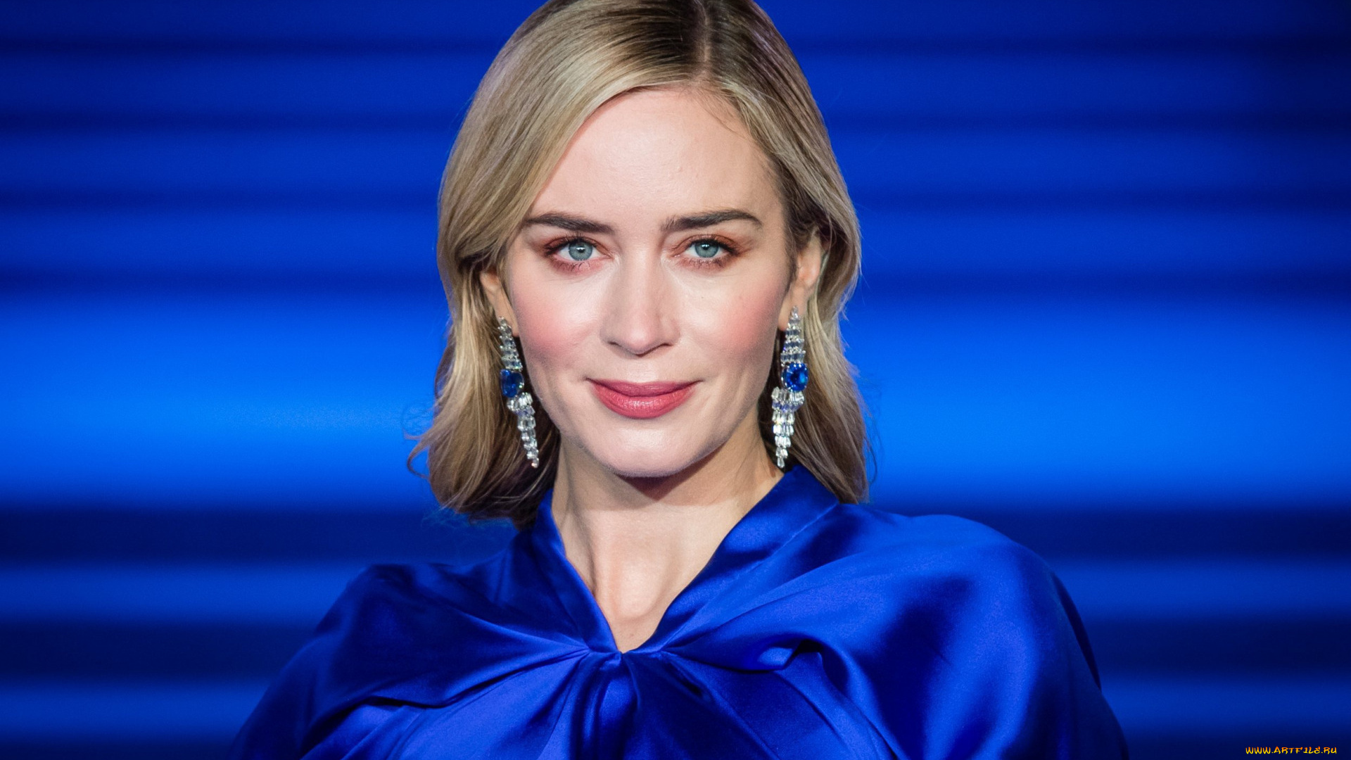 девушки, emily, blunt, серьги, синее, платье, фон